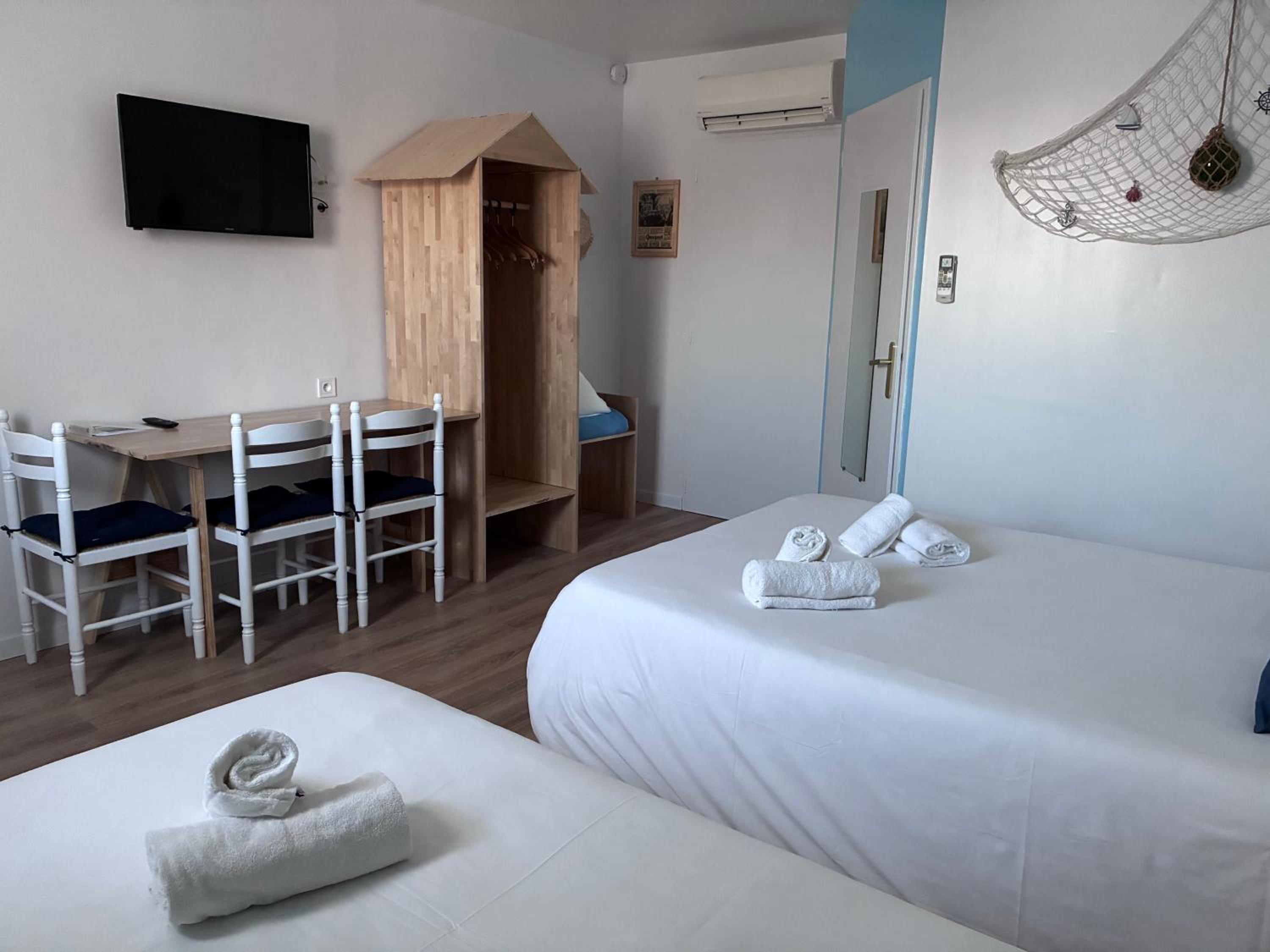 Superior Triple Room photo 2