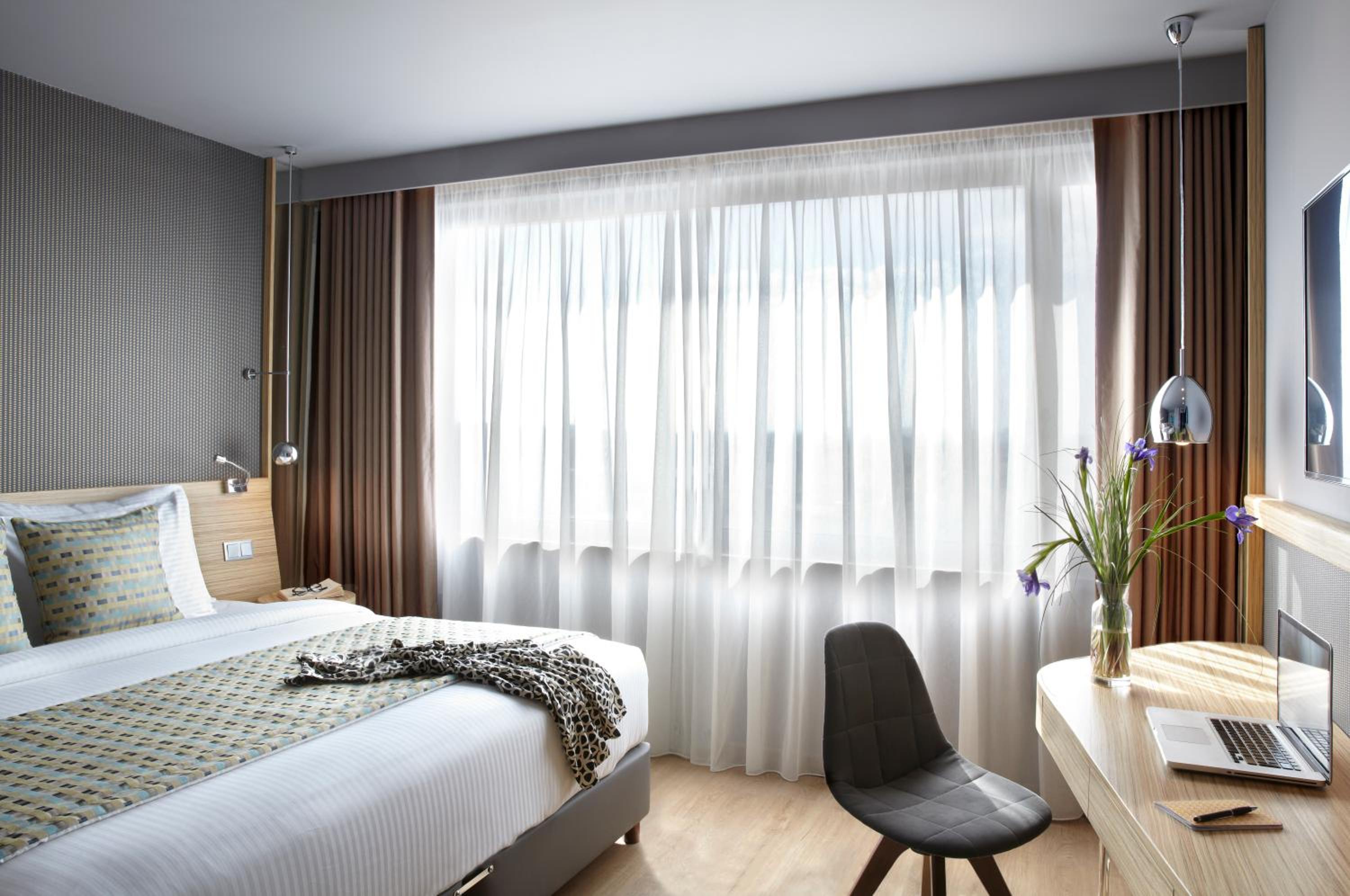 Executive Twin Room with City View - Photo 1
