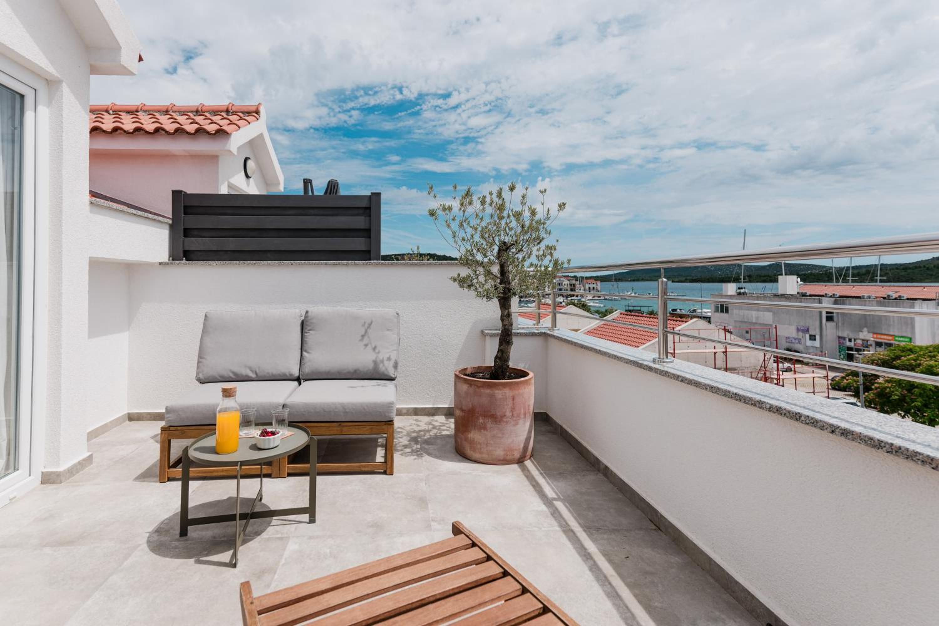 Double Room with Balcony and Sea View