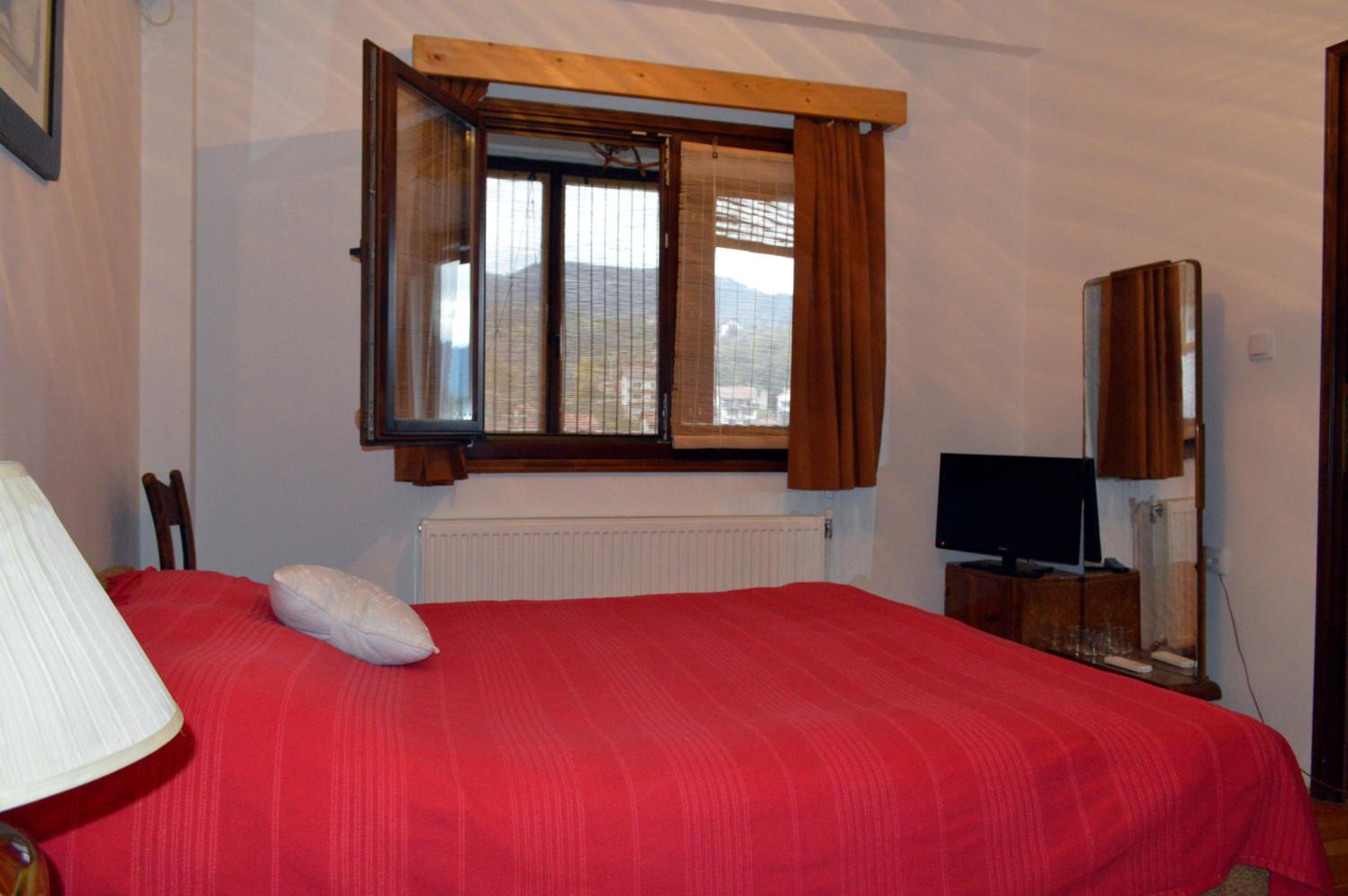 Apartment with Lake View photo 3