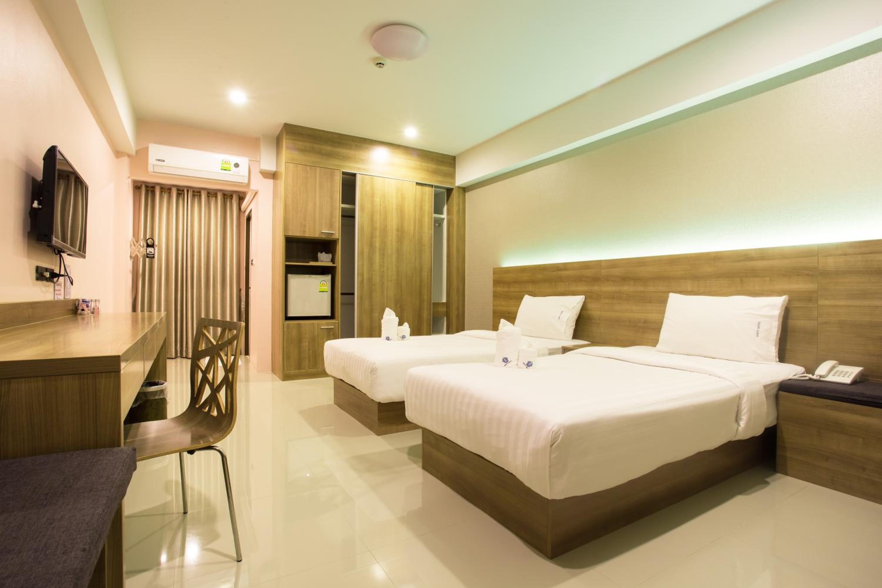 Standard Twin Room photo 3