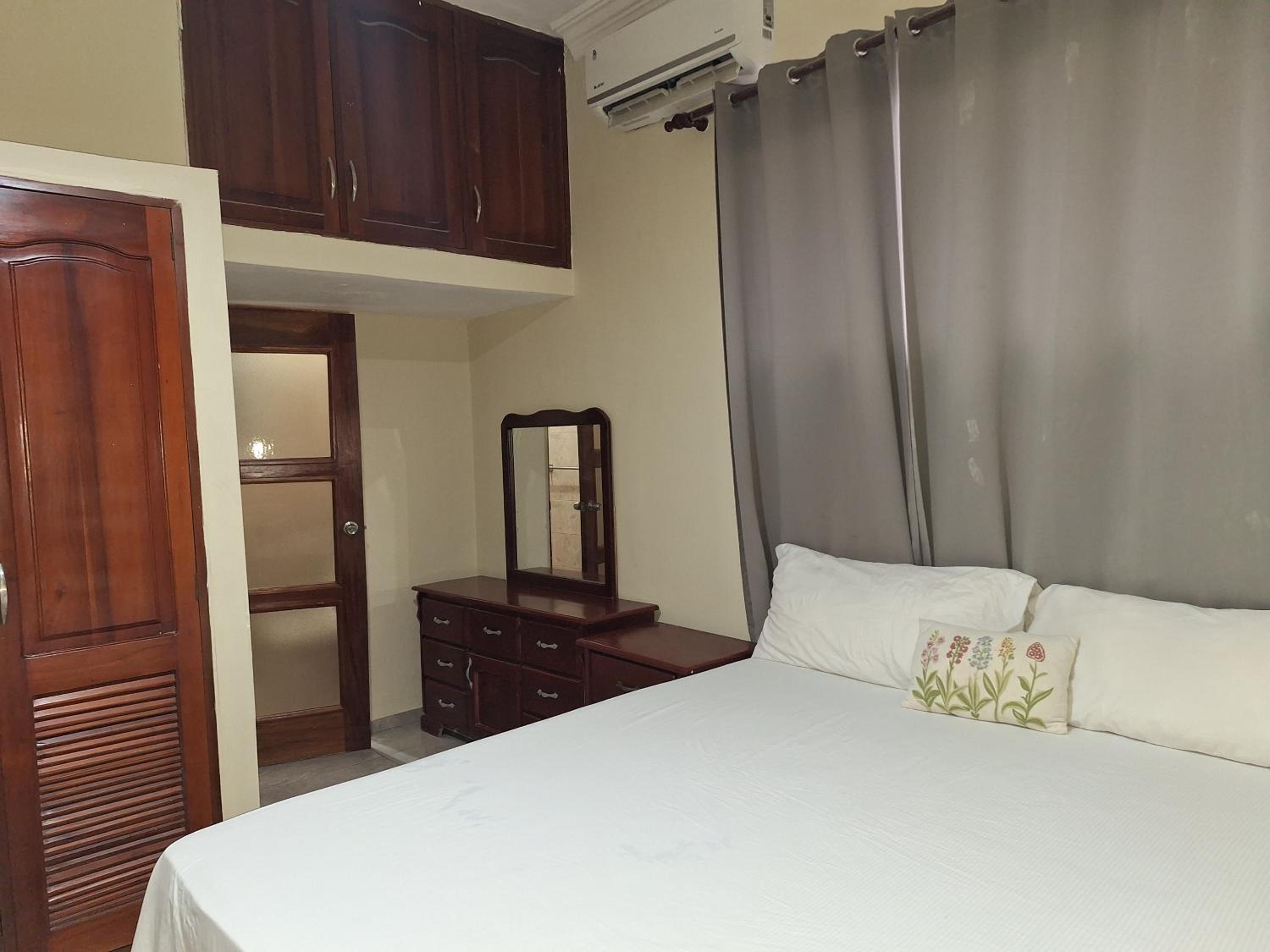 Budget Double Room photo 3