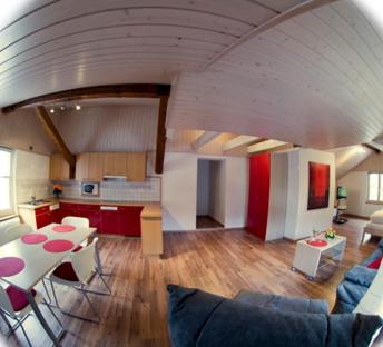 Studio (2 Adults) - Photo 1