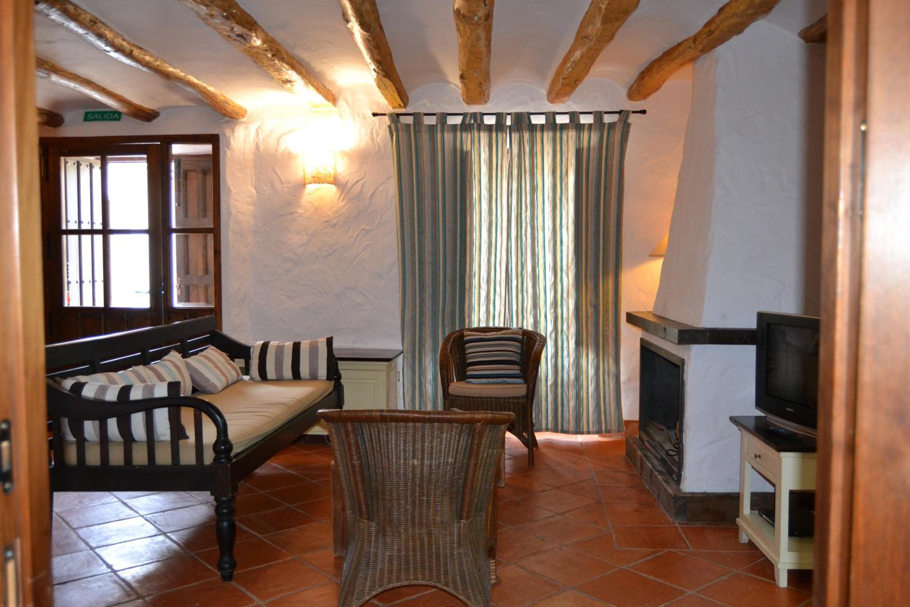 Apartment - Ground Floor photo 3