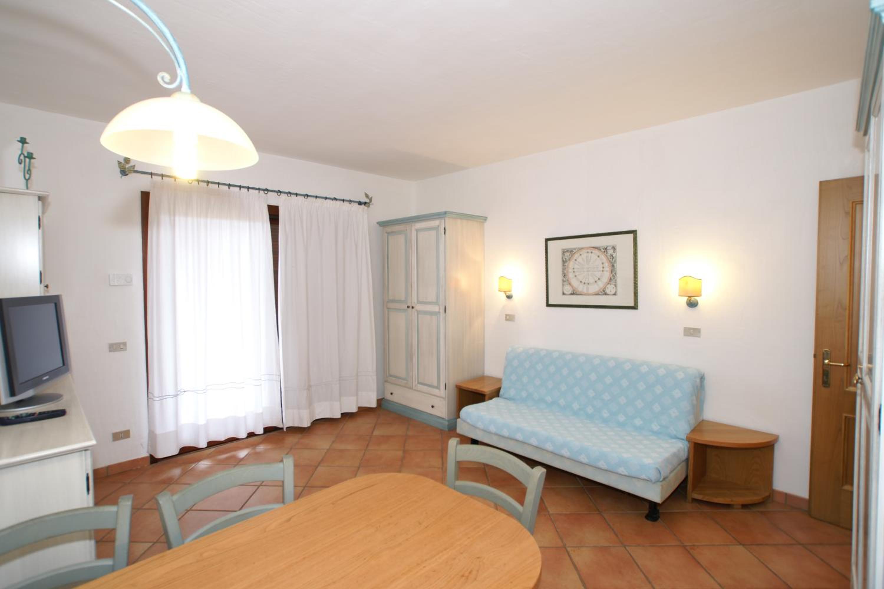 Studio (4 Adults)