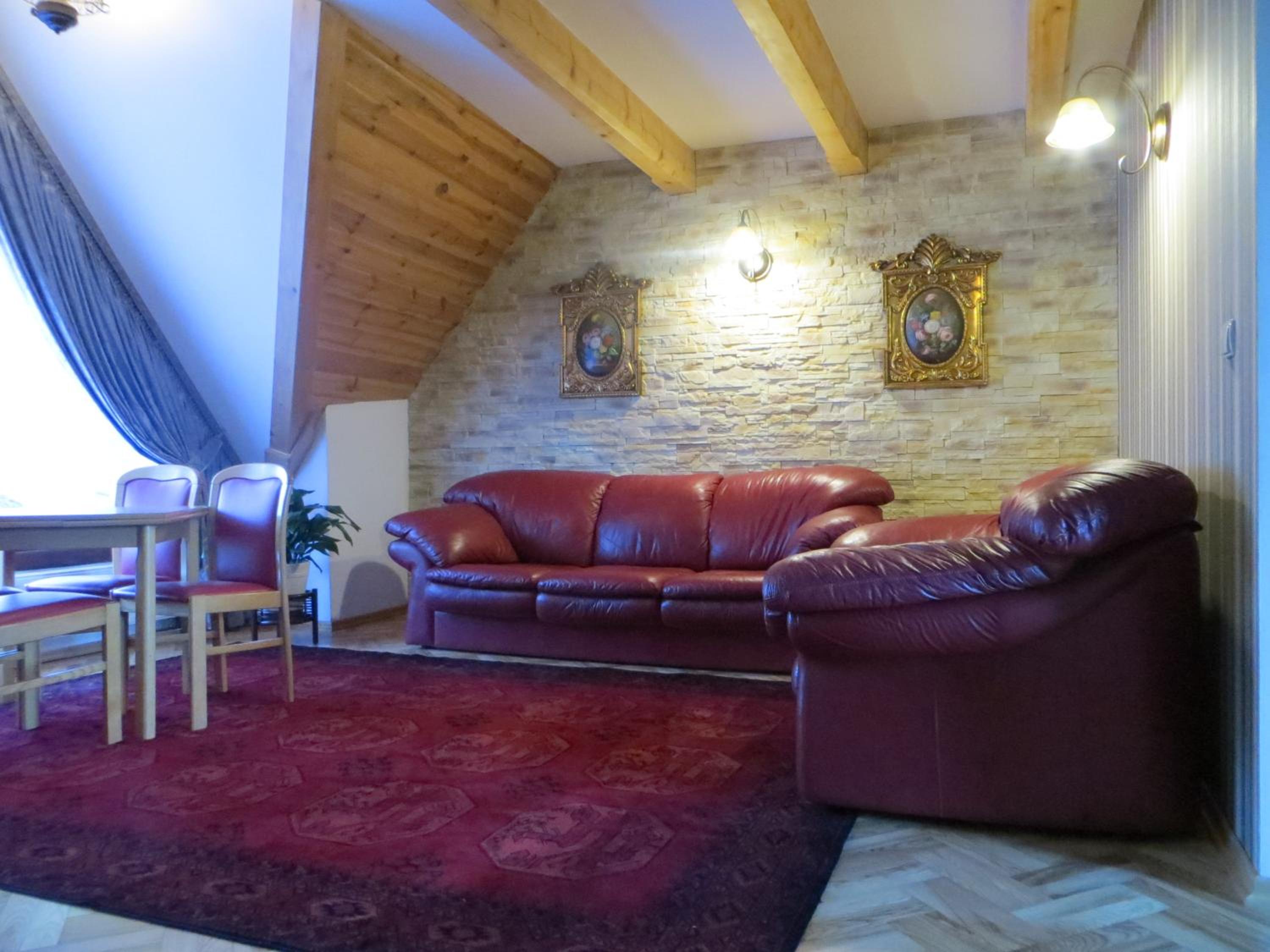 Family Suite with Balcony(2 bedroom & 1 living room) - Photo 1