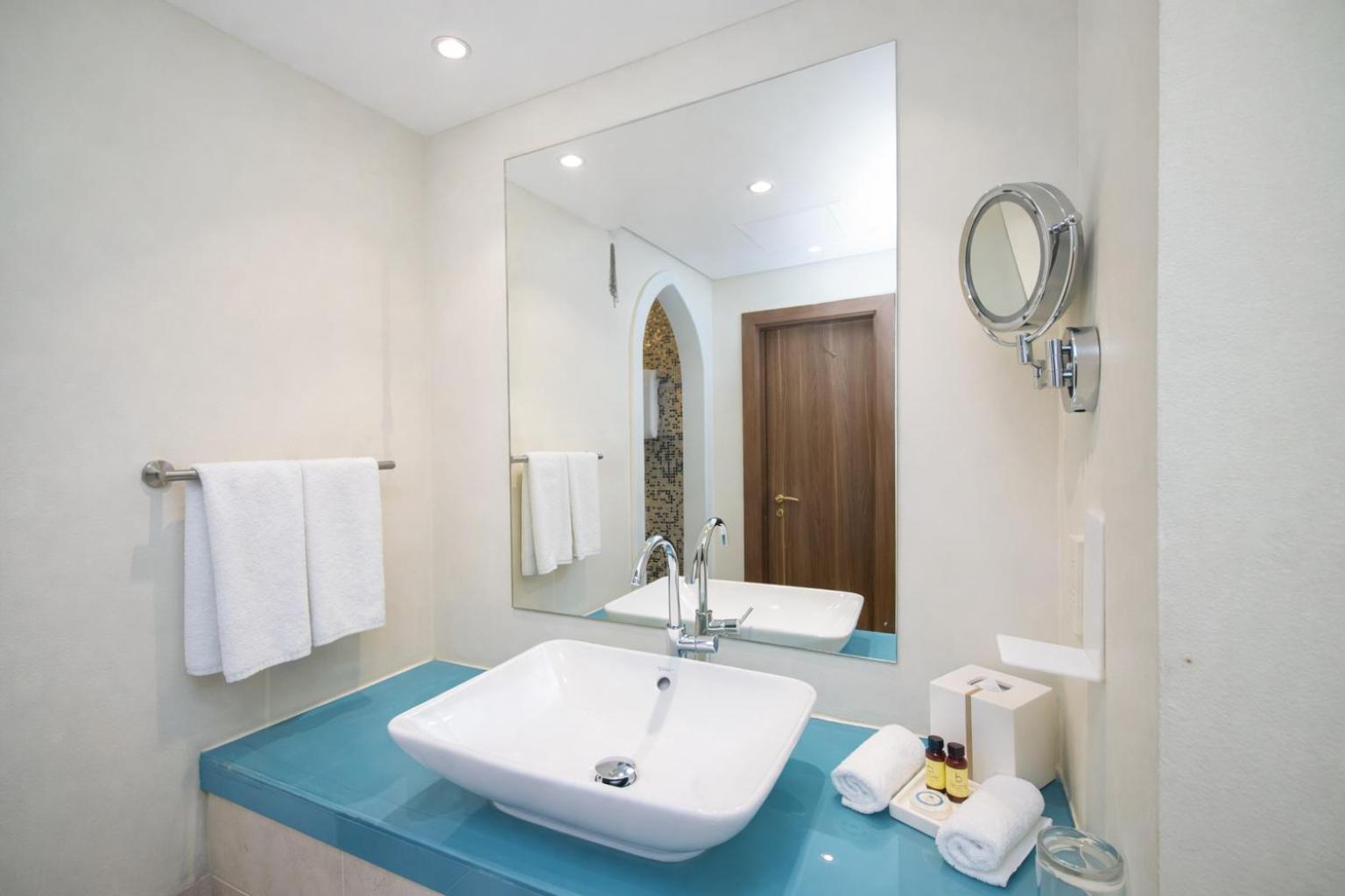 Double Room - Photo 4