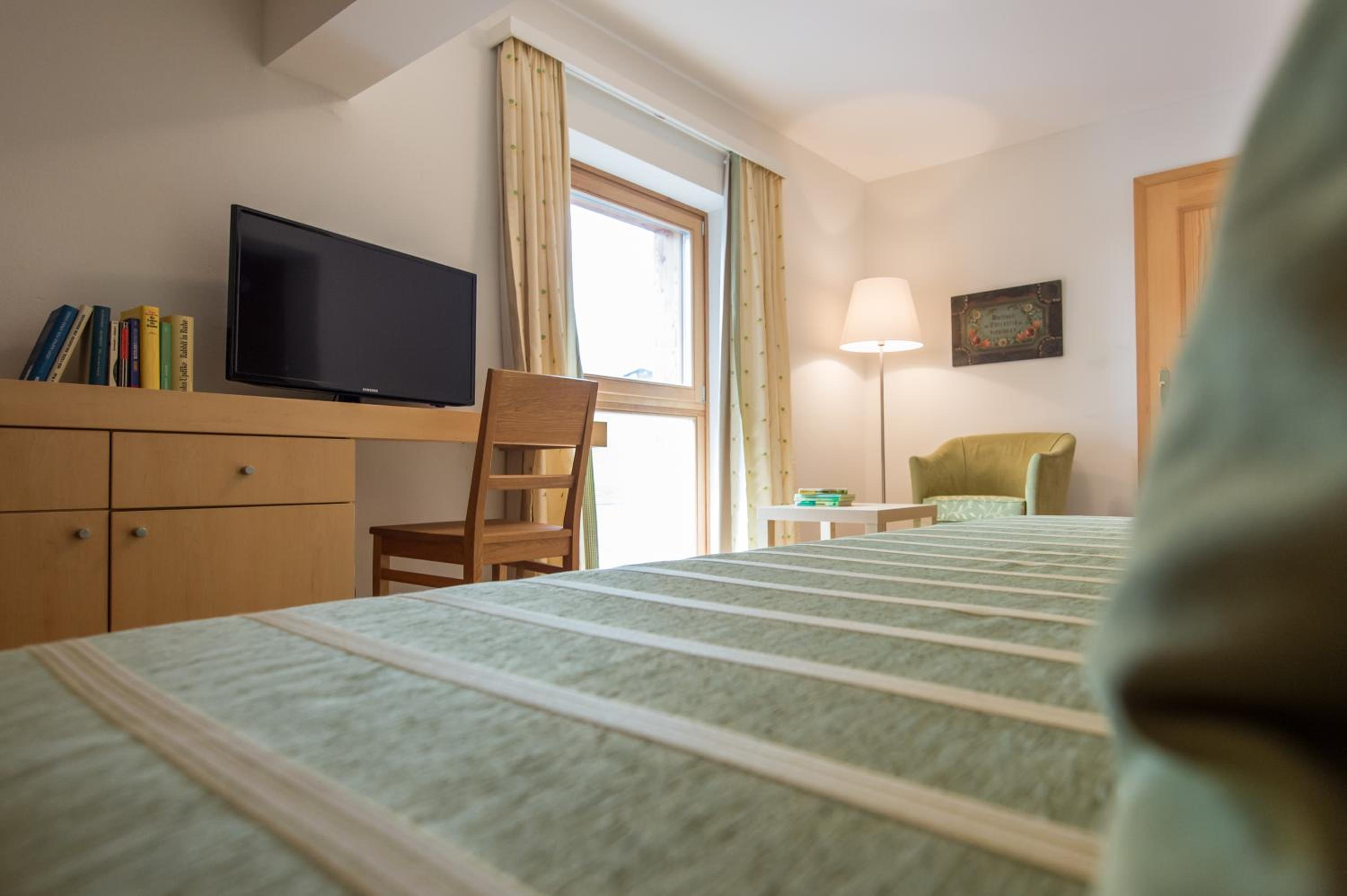 Junior Suite with Balcony photo 2
