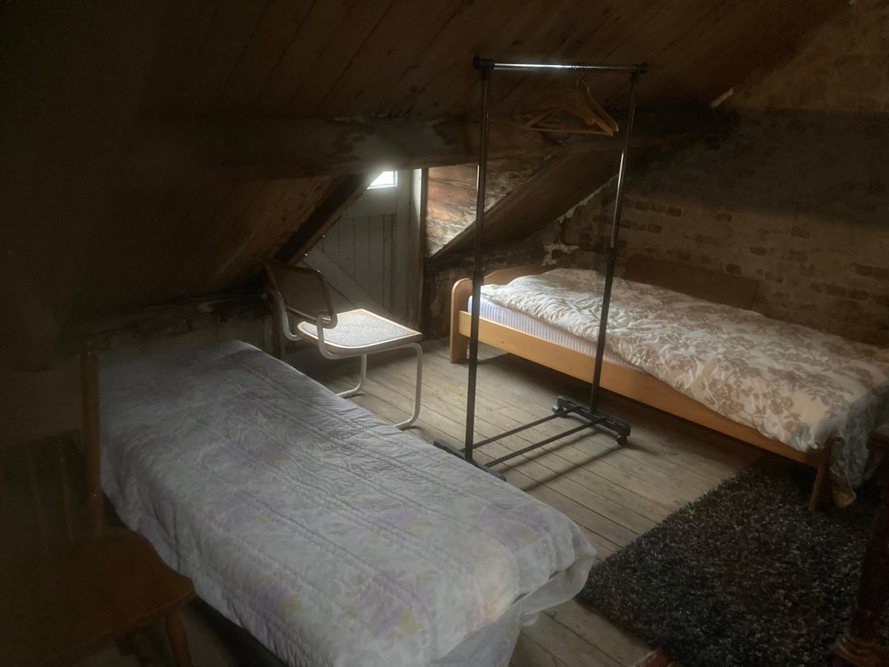 Mixed Dormitory Room