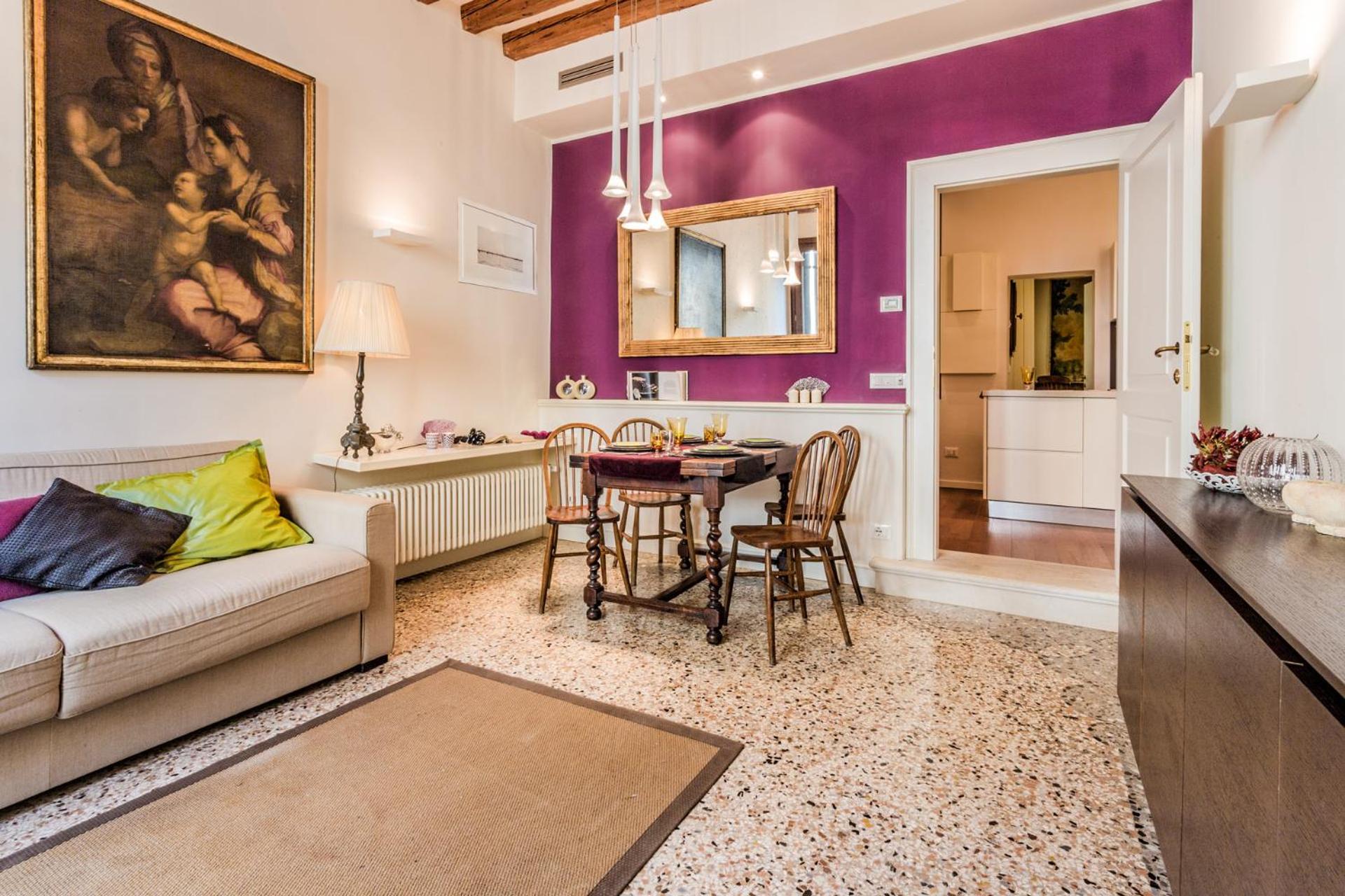 Luxury Two-Bedroom Apartment - Ca' Rezzonico photo 1