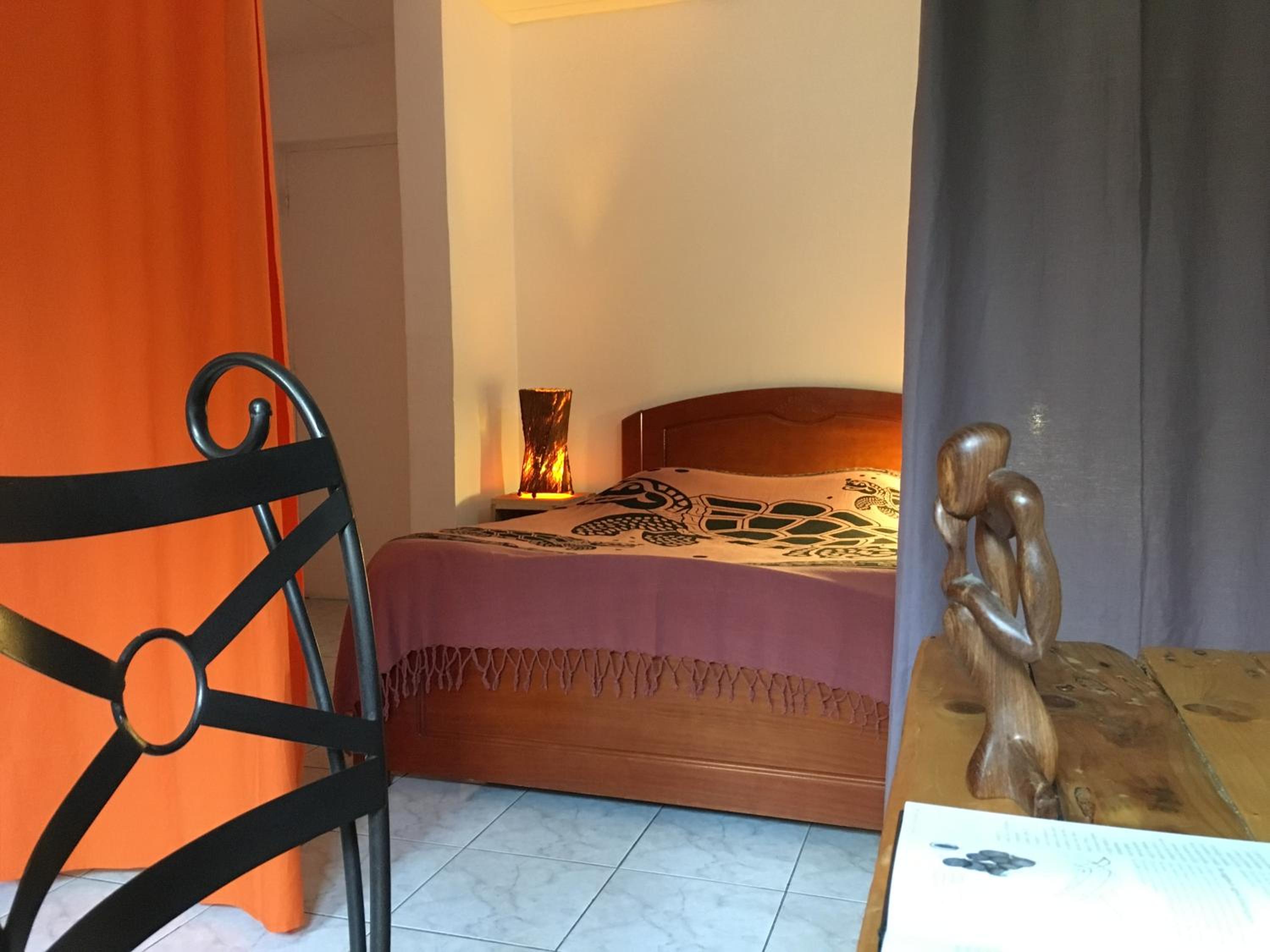 Double Room with Garden View - Photo 2
