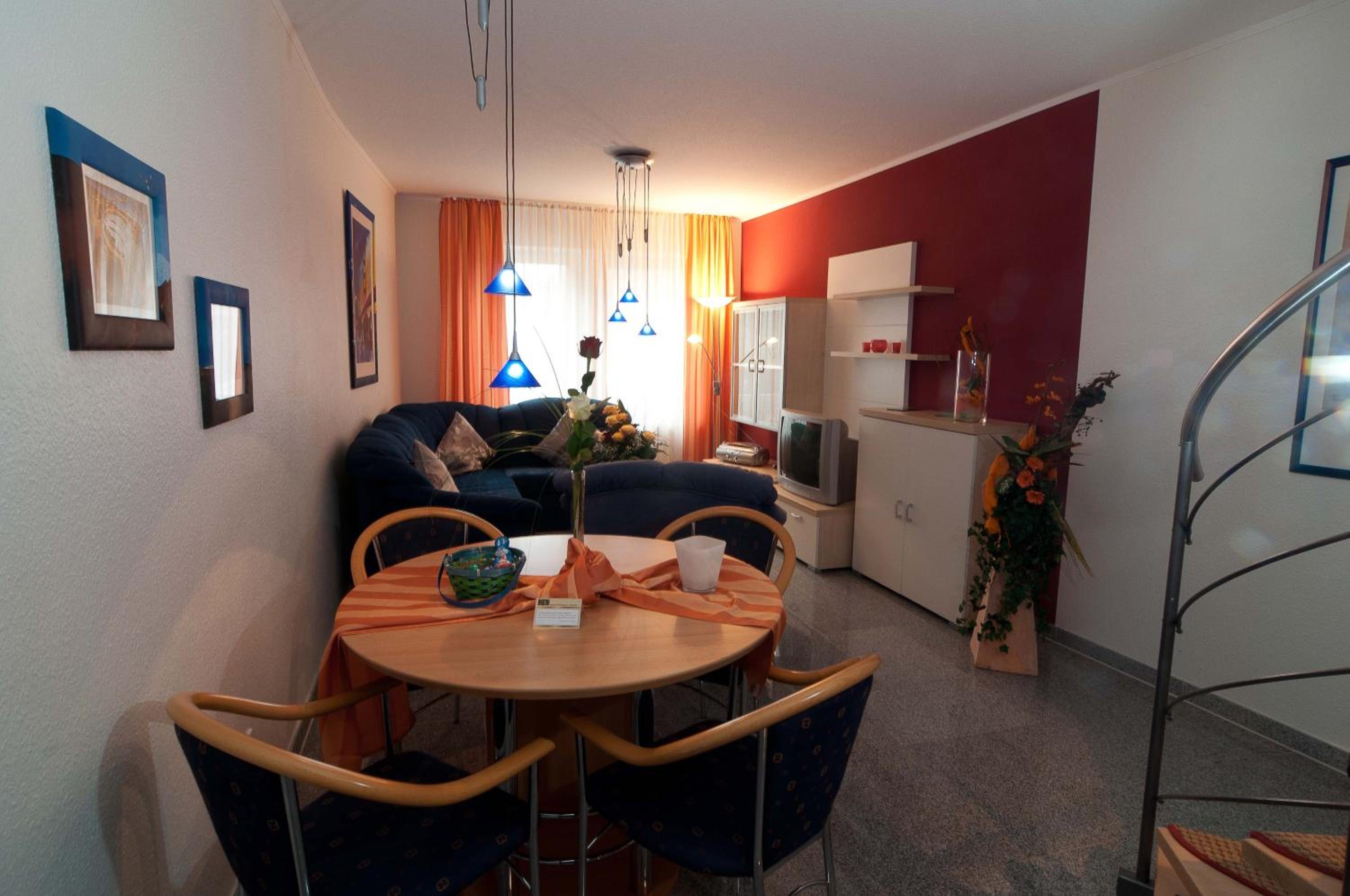 One-Bedroom Apartment - Photo 37