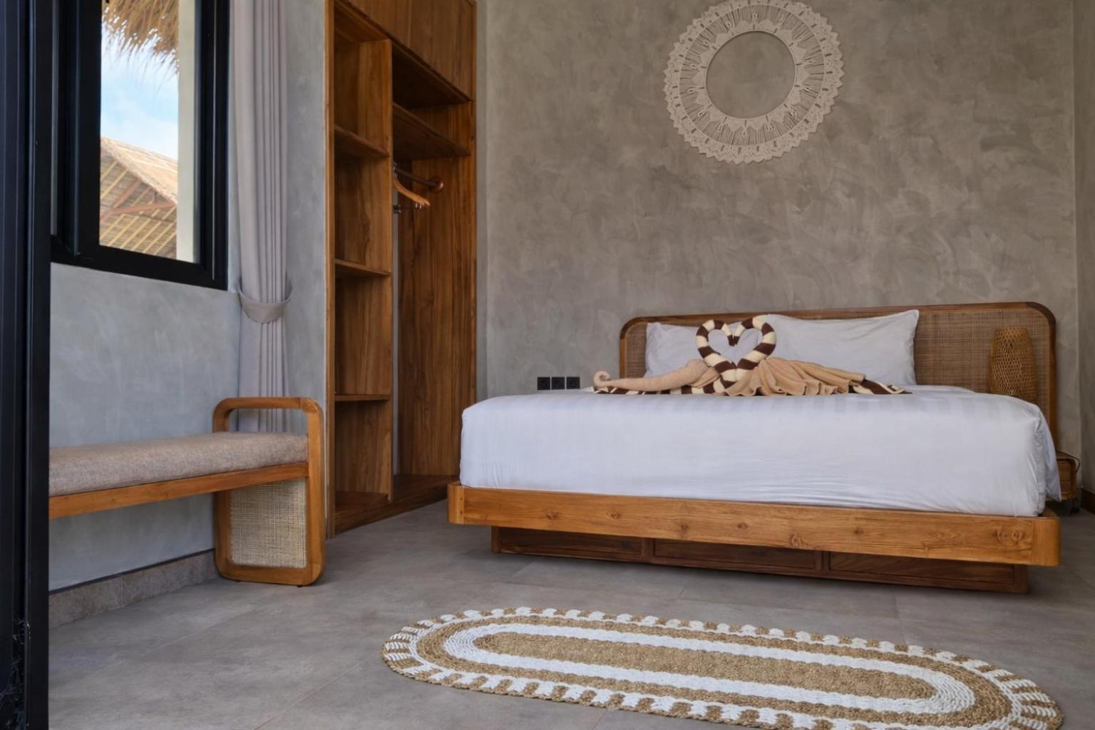 King Room with Balcony