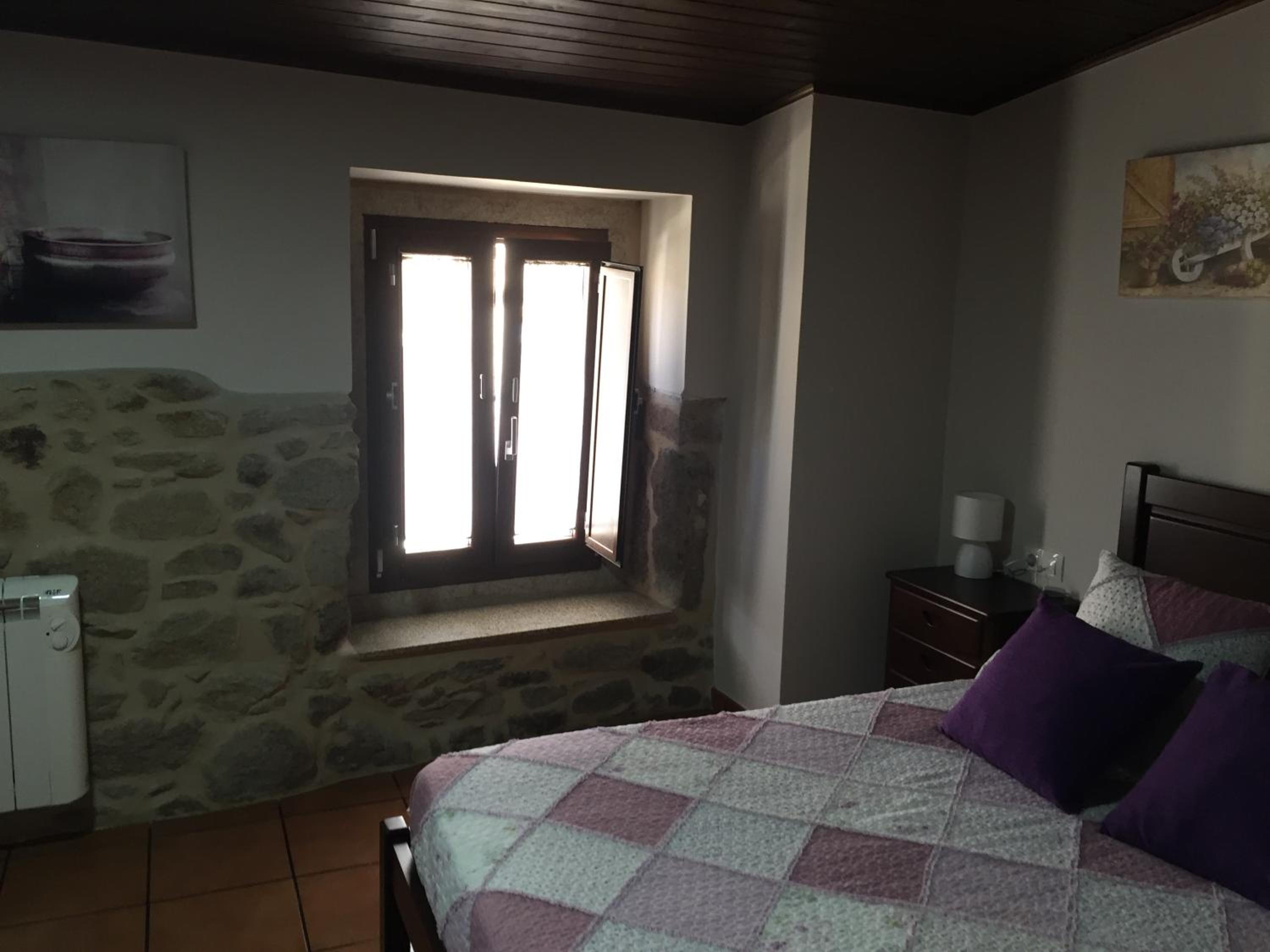 One-Bedroom House - Photo 3