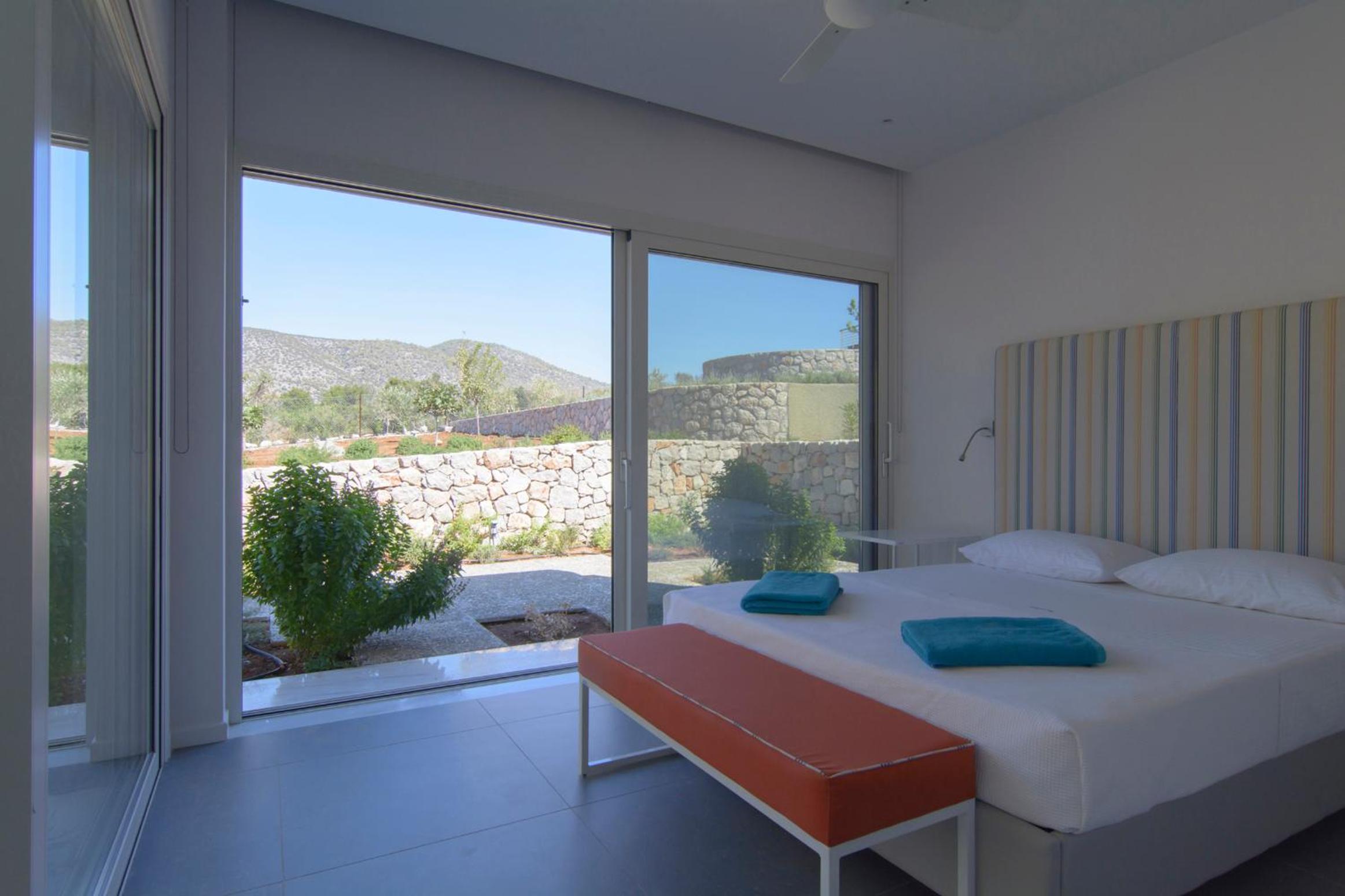 Suite with Sea View (4 Adults) photo 3