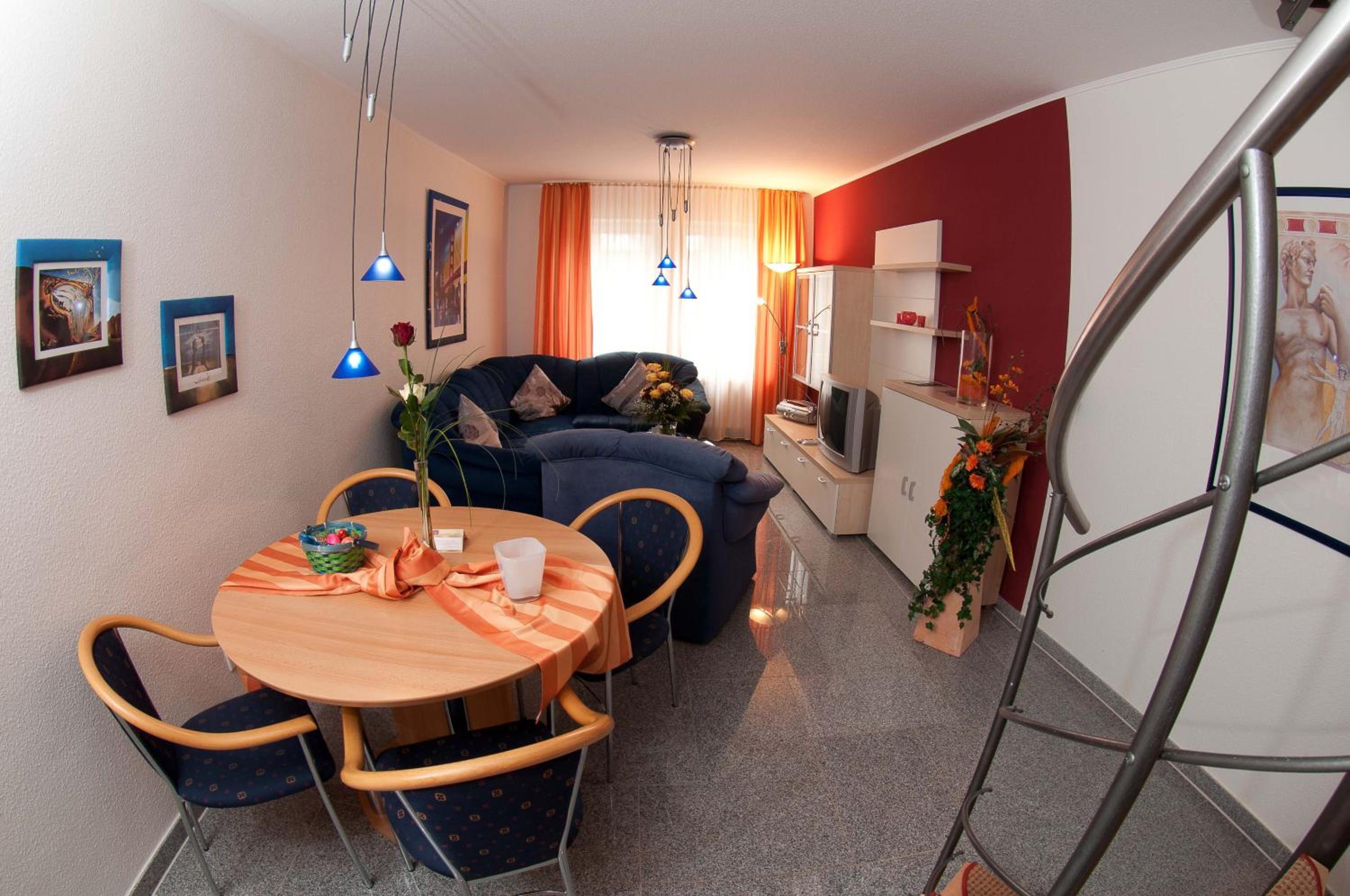One-Bedroom Apartment - Photo 30