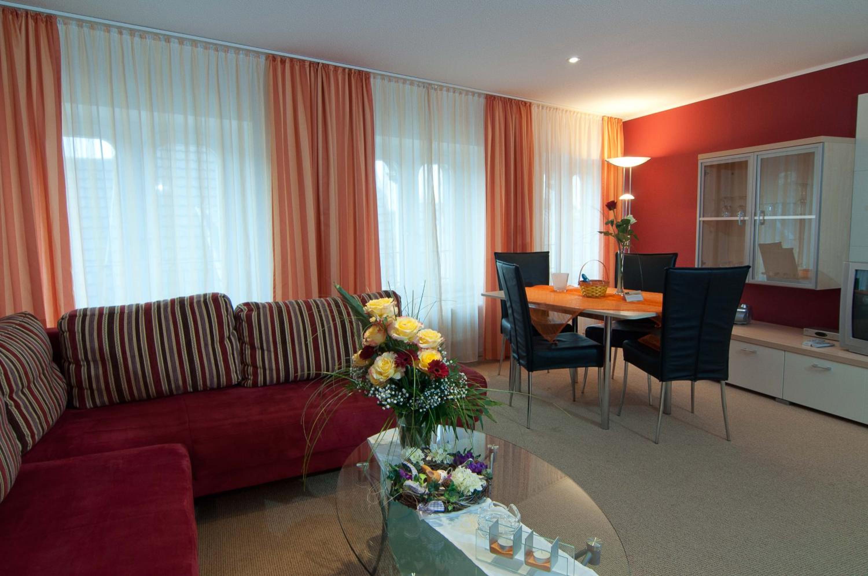 One-Bedroom Apartment - Photo 46