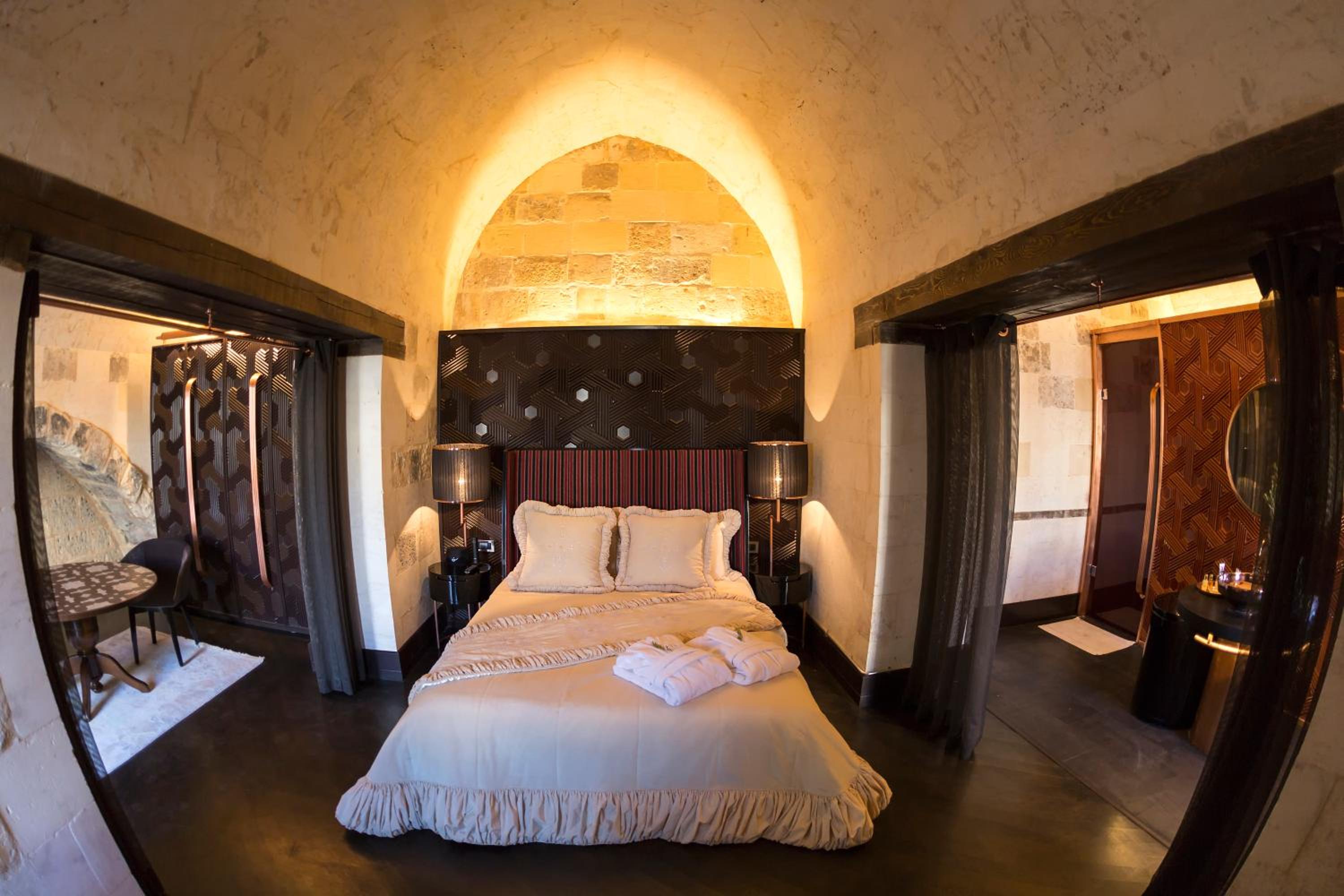 Deluxe Suite photo 1