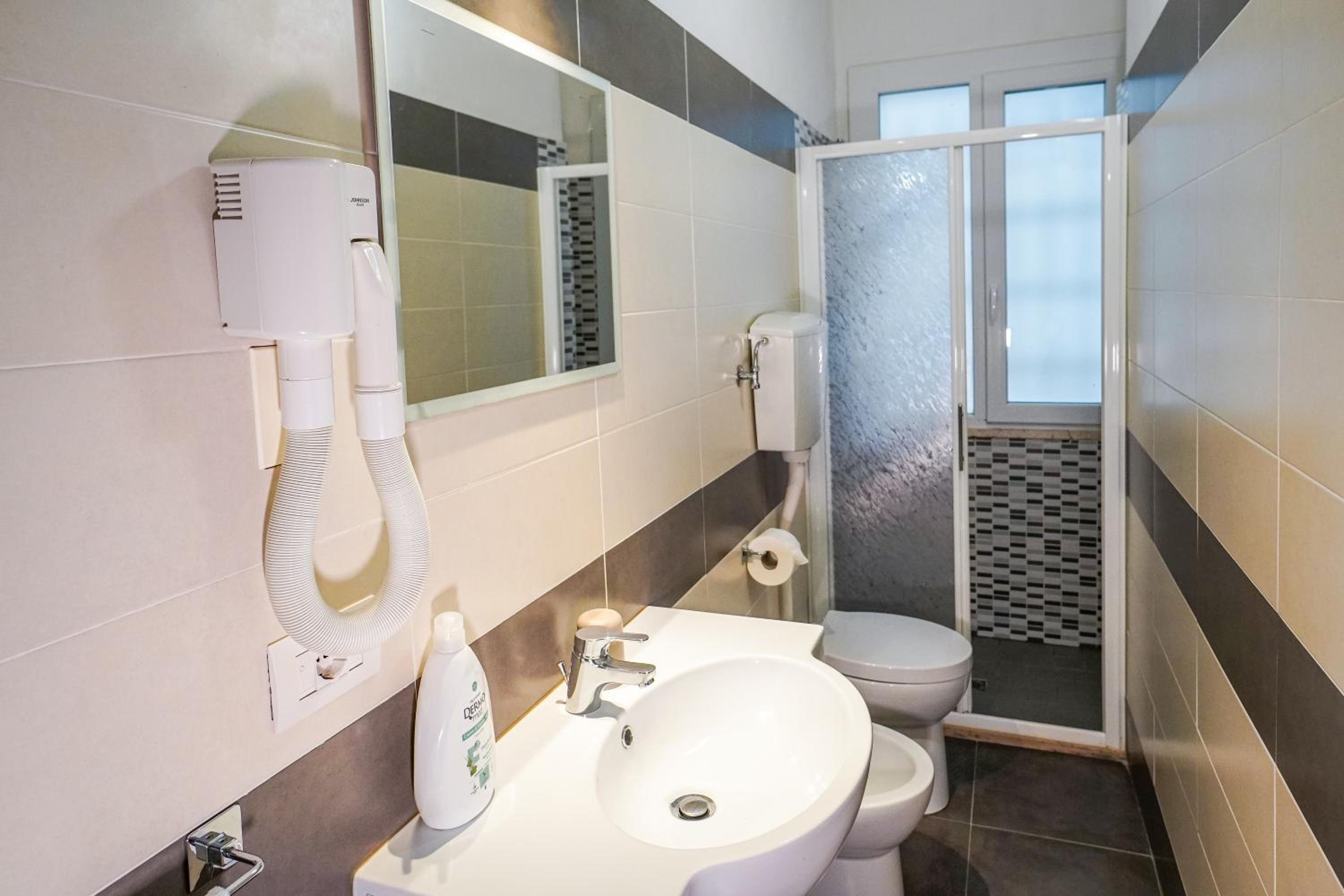 Comfort Quadruple Room