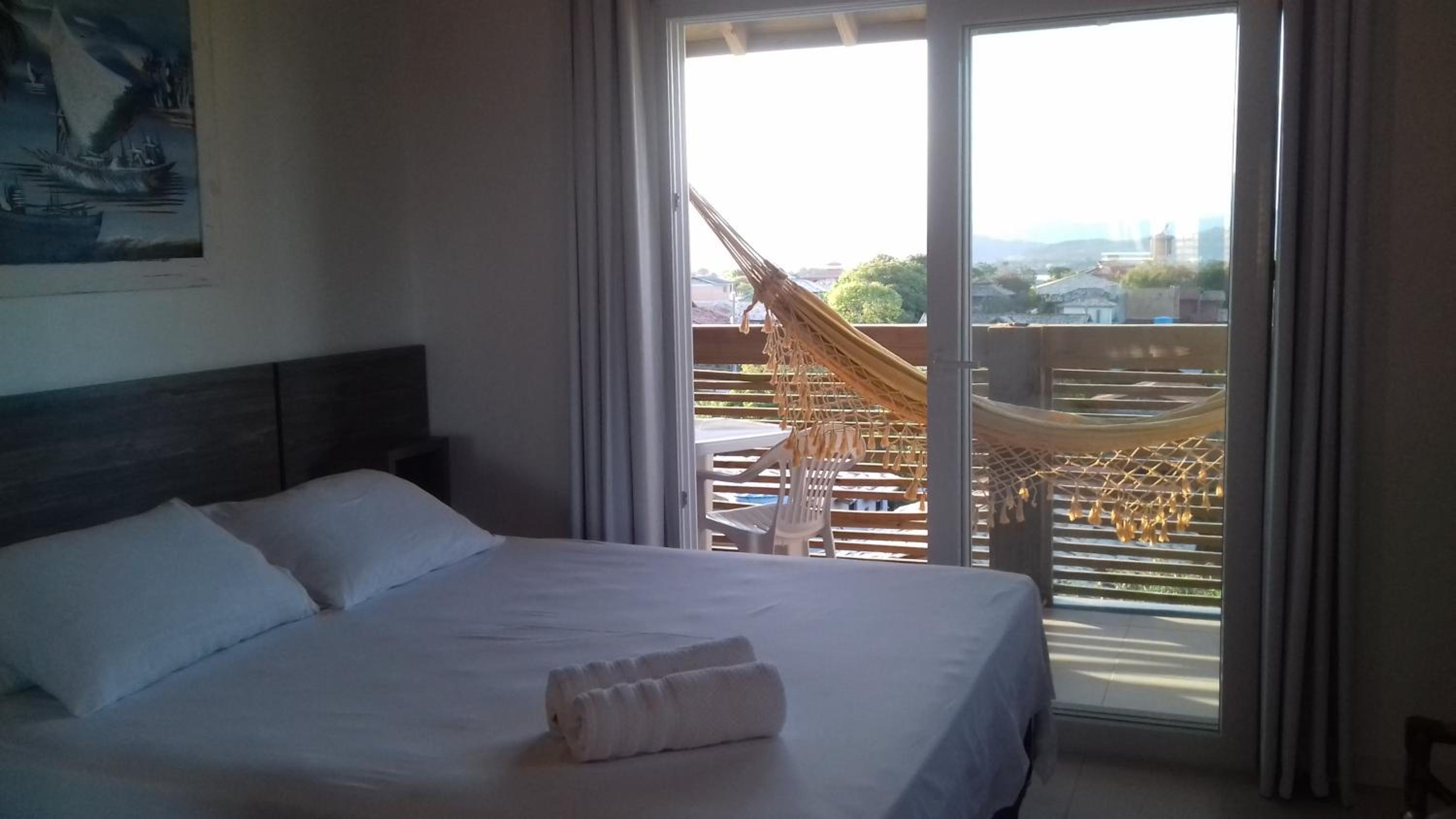 Studio with Balcony - Photo 3
