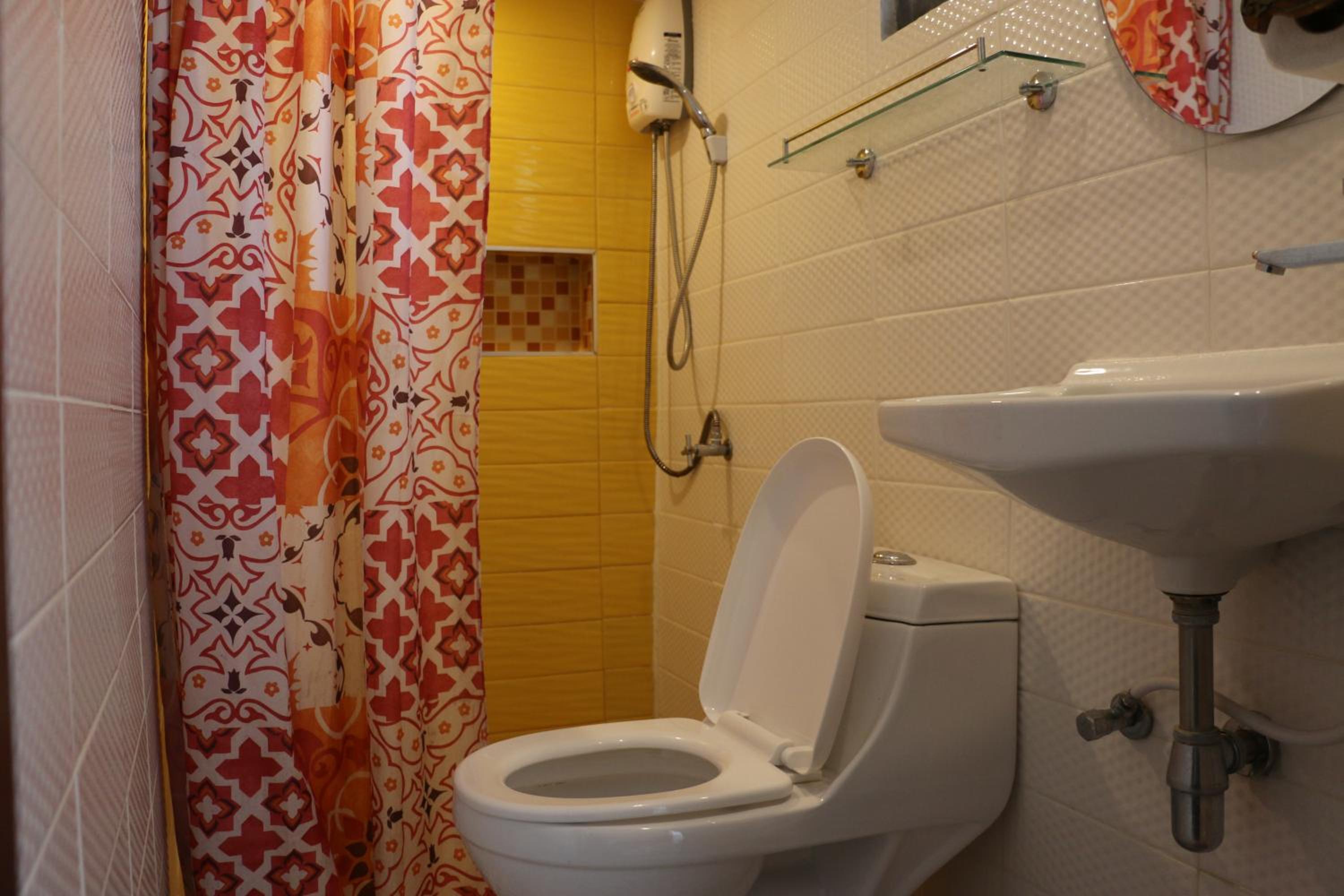 Double Room with Private Bathroom photo 3