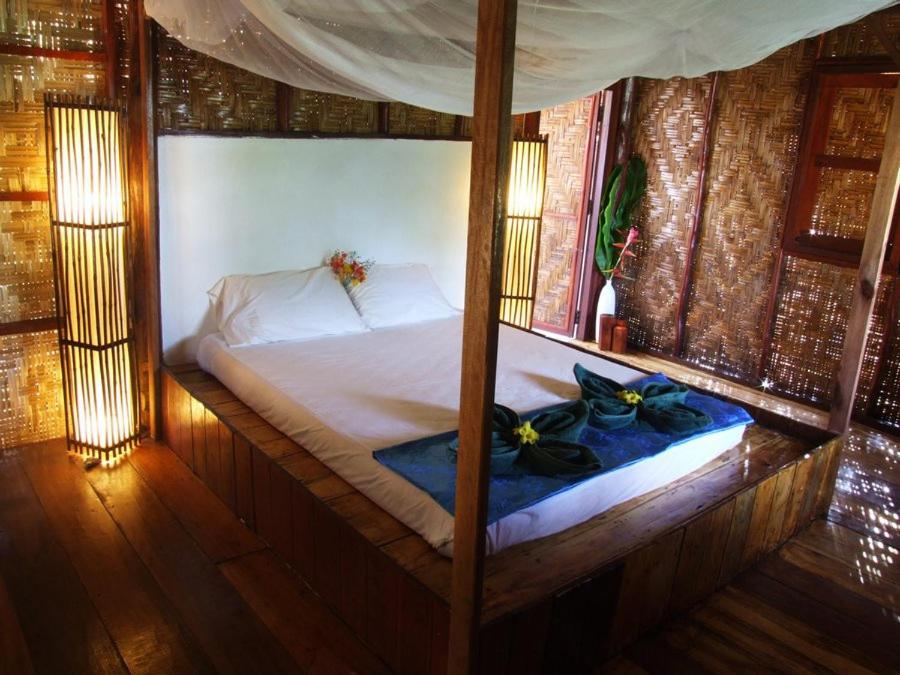 Standard Bungalow with Warm Water