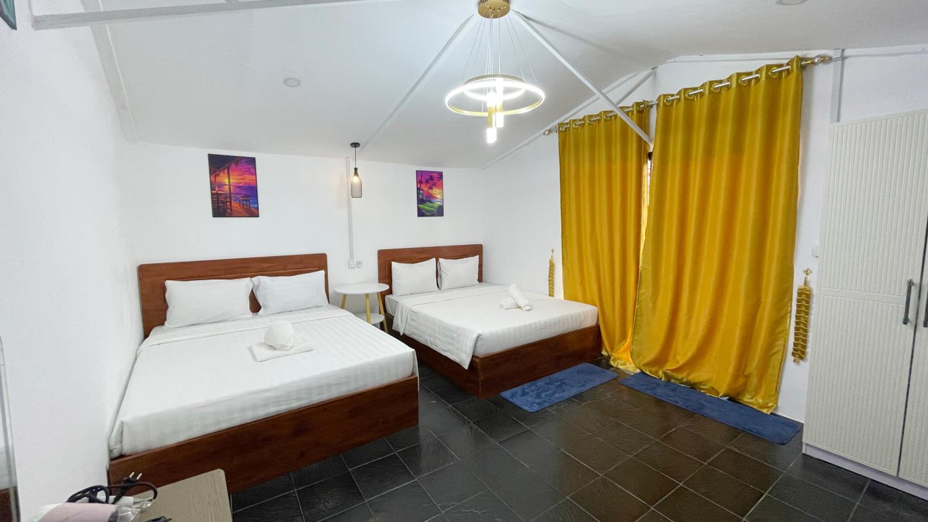 Deluxe Family Room - Photo 5