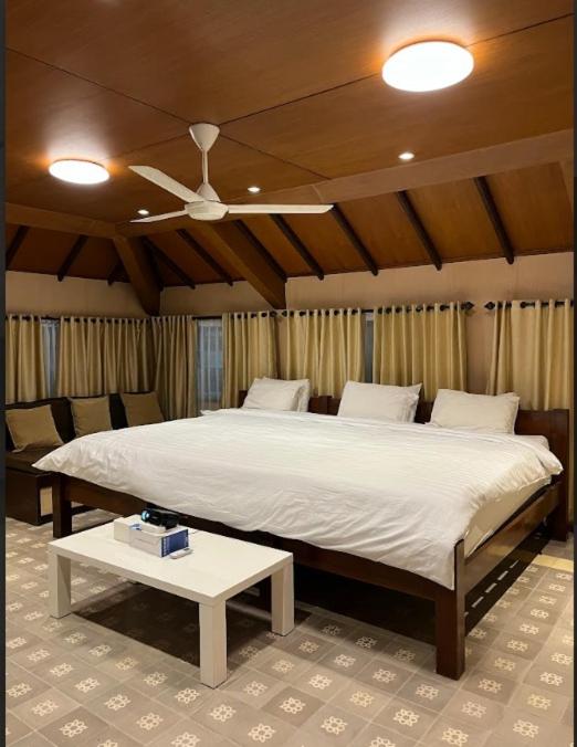 Executive Triple Room