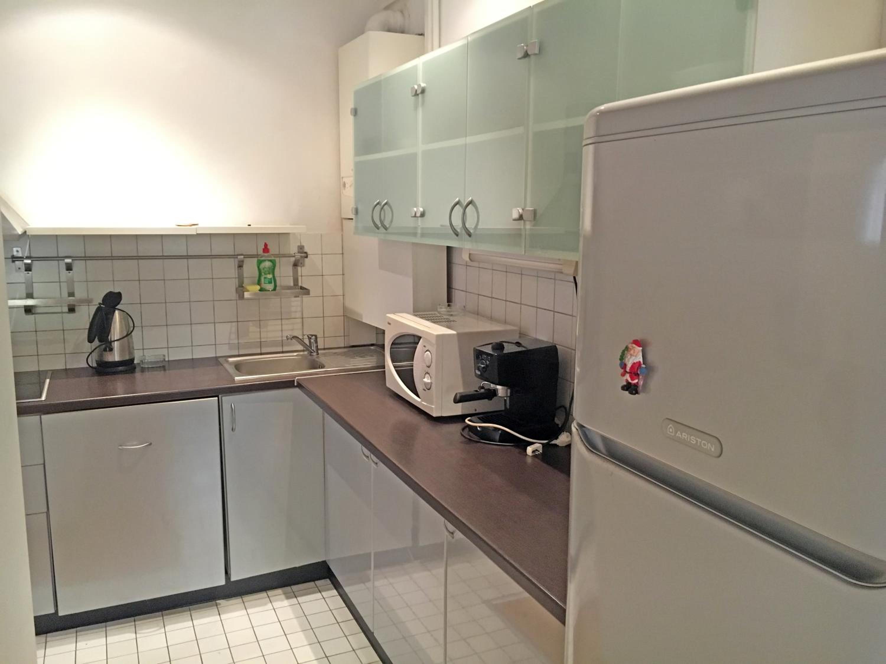 Standard One-Bedroom Apartment - Photo 20