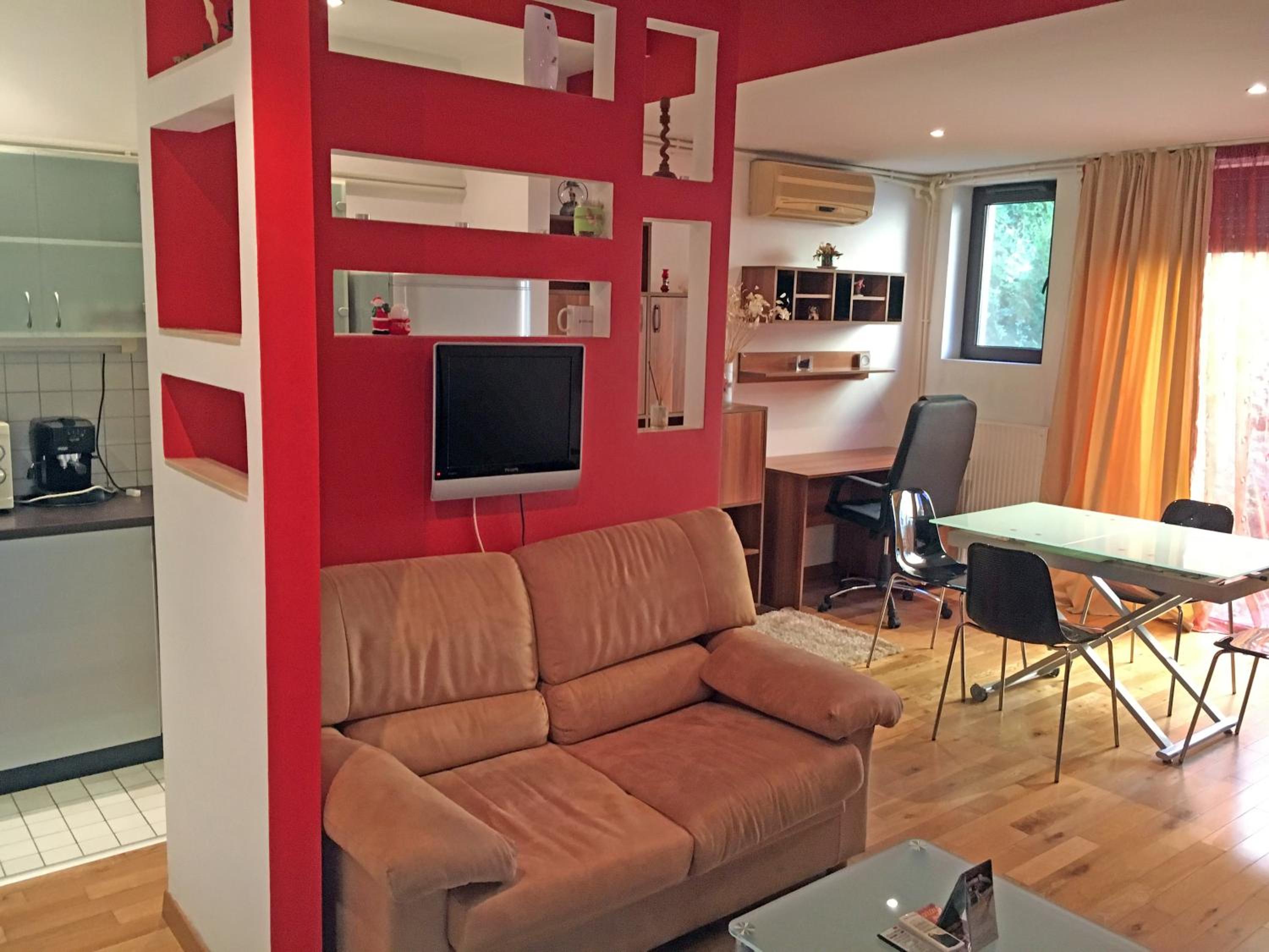 Standard One-Bedroom Apartment - Photo 22