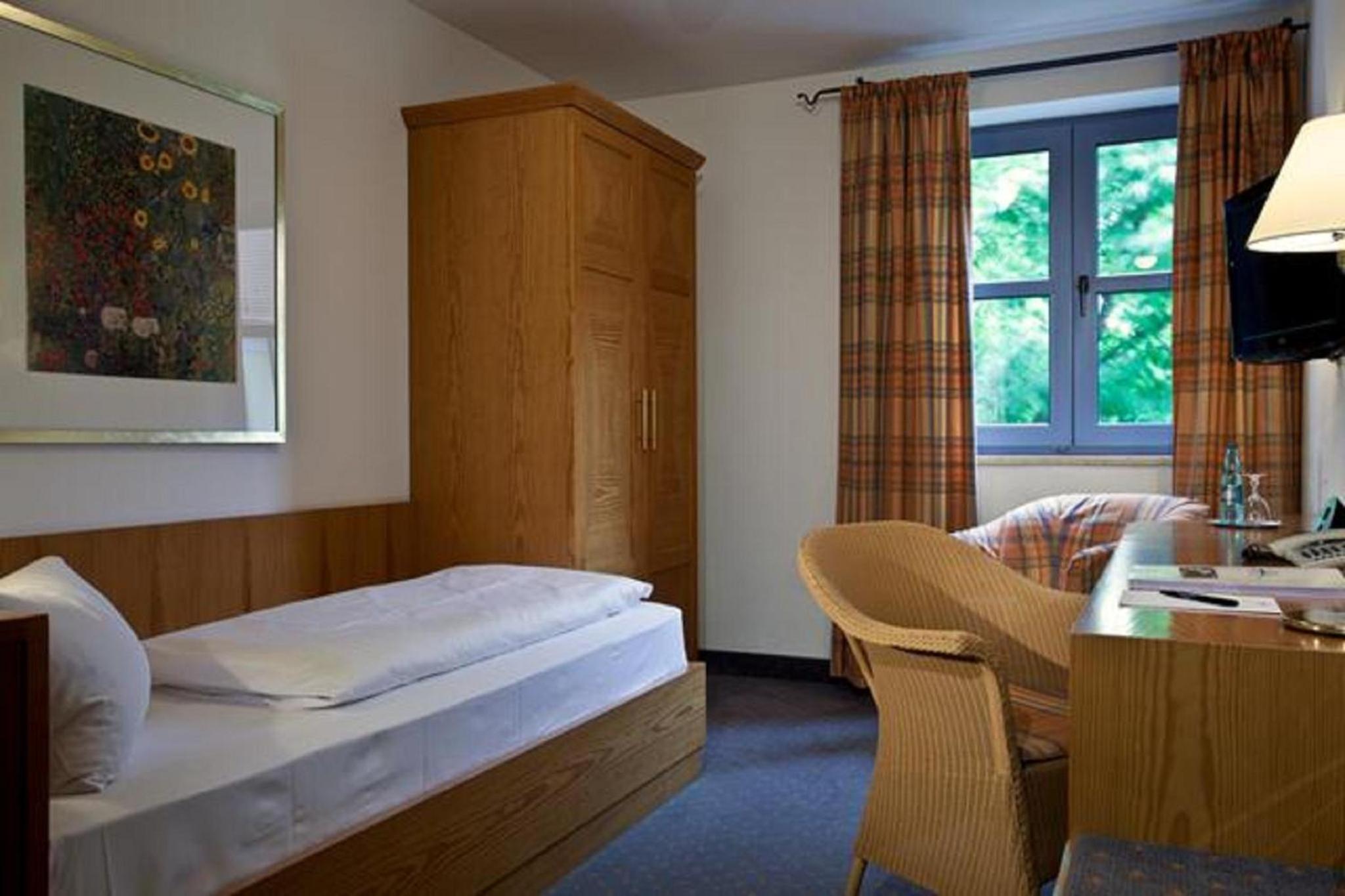 Single Room photo 2