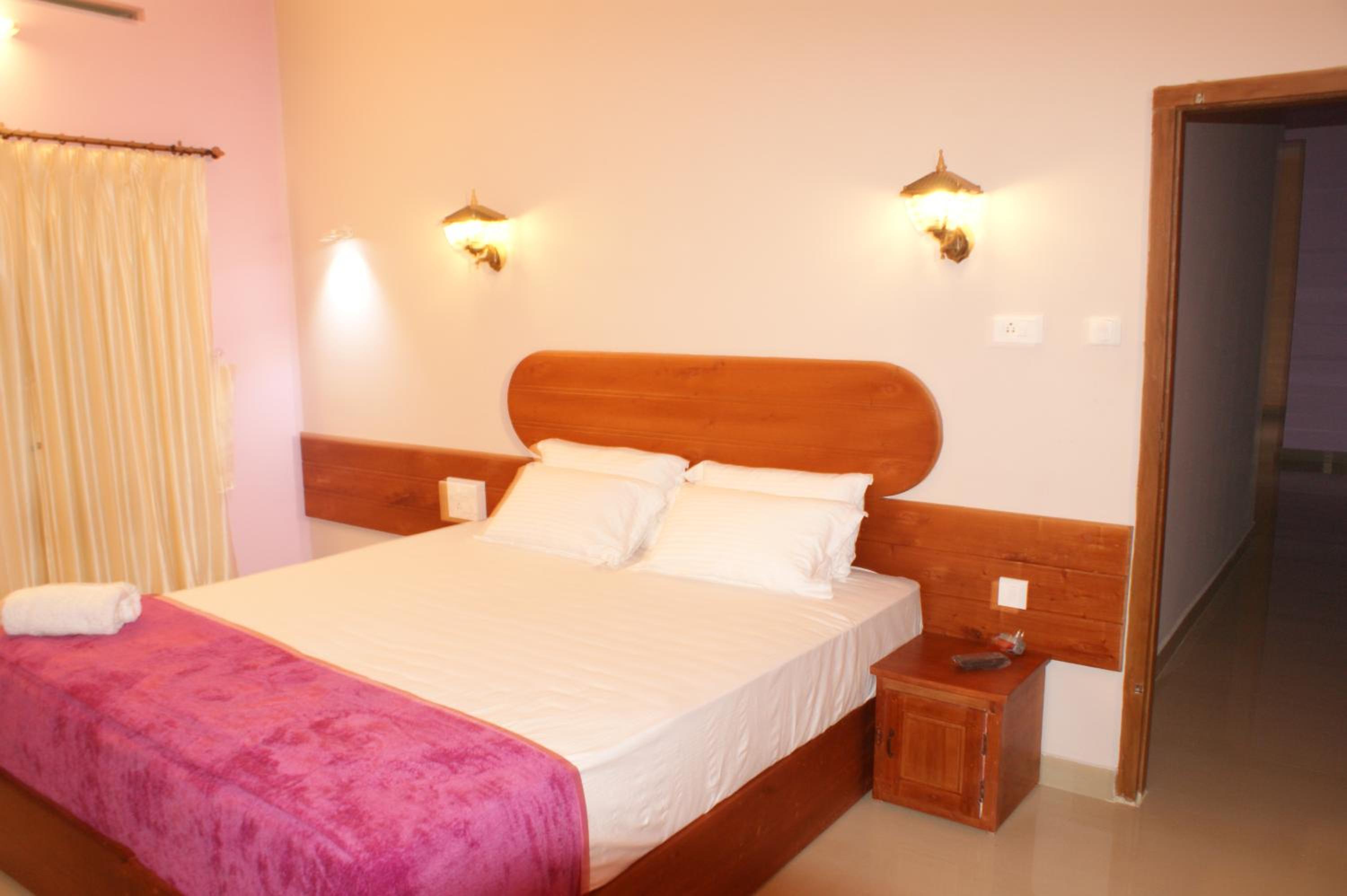 Deluxe Double Room - Photo 8