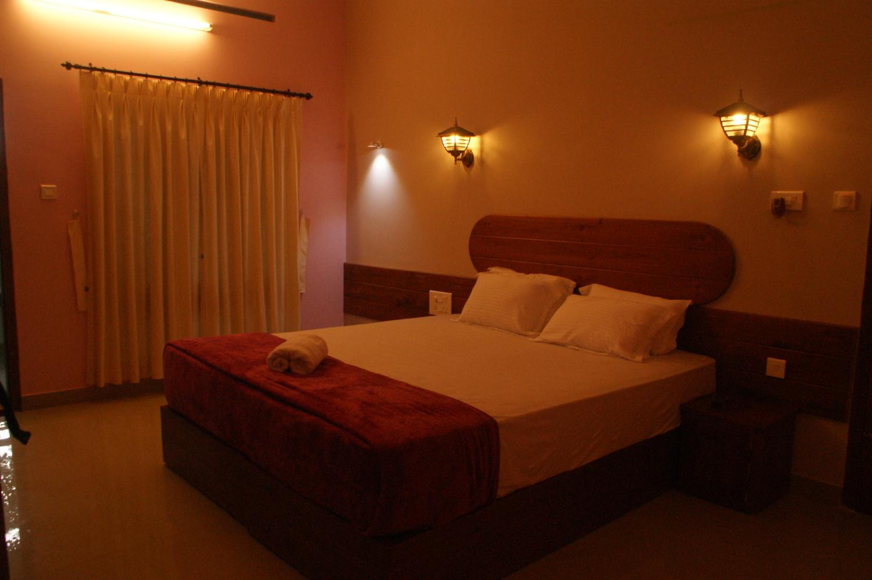 Deluxe Double Room - Photo 10