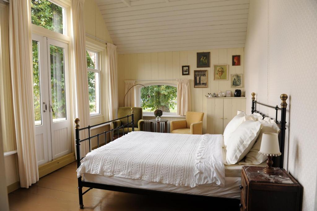 Double Room with Lake View photo 2