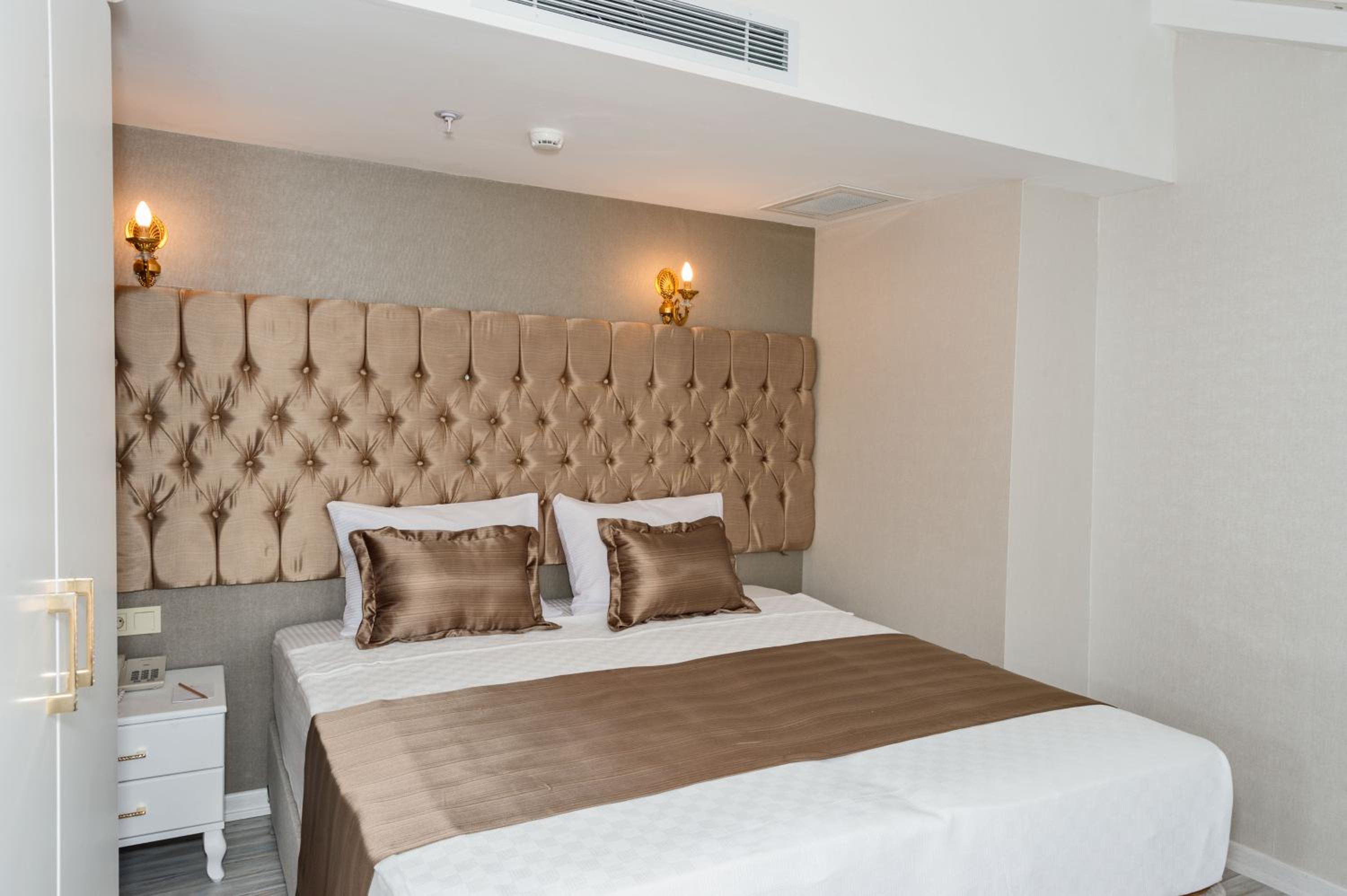 Standard Single Room photo 2