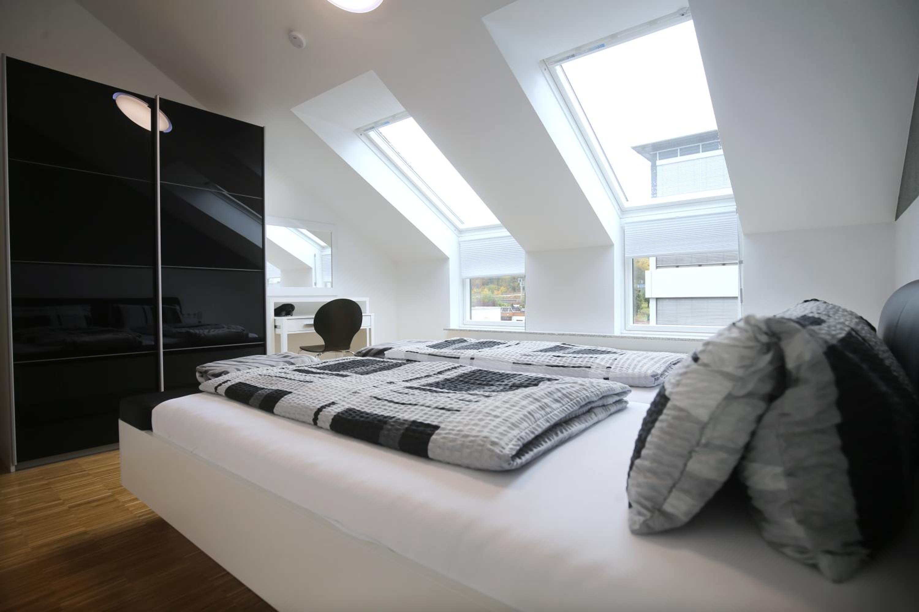 Apartment - Attic Floor with Air-Conditioning - Photo 7