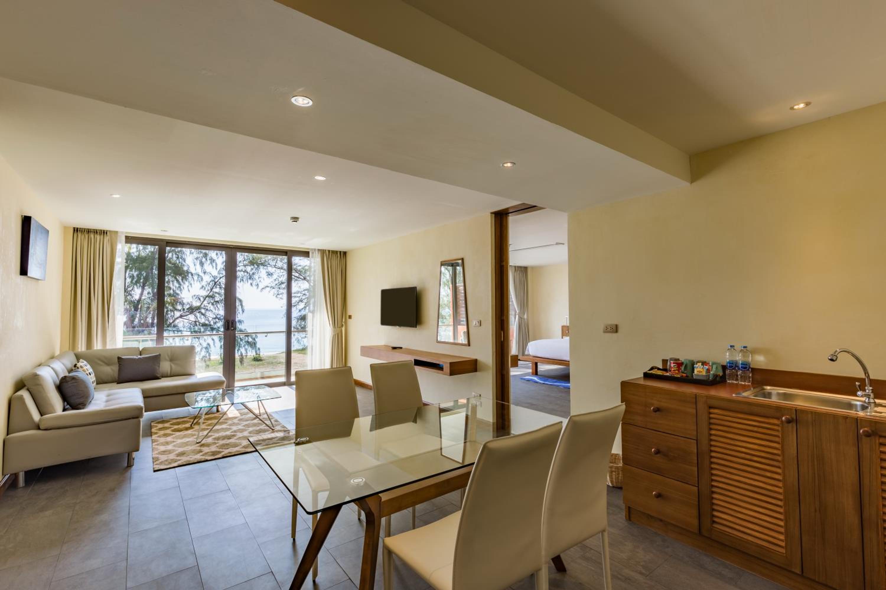 Suite with Sea View photo 2