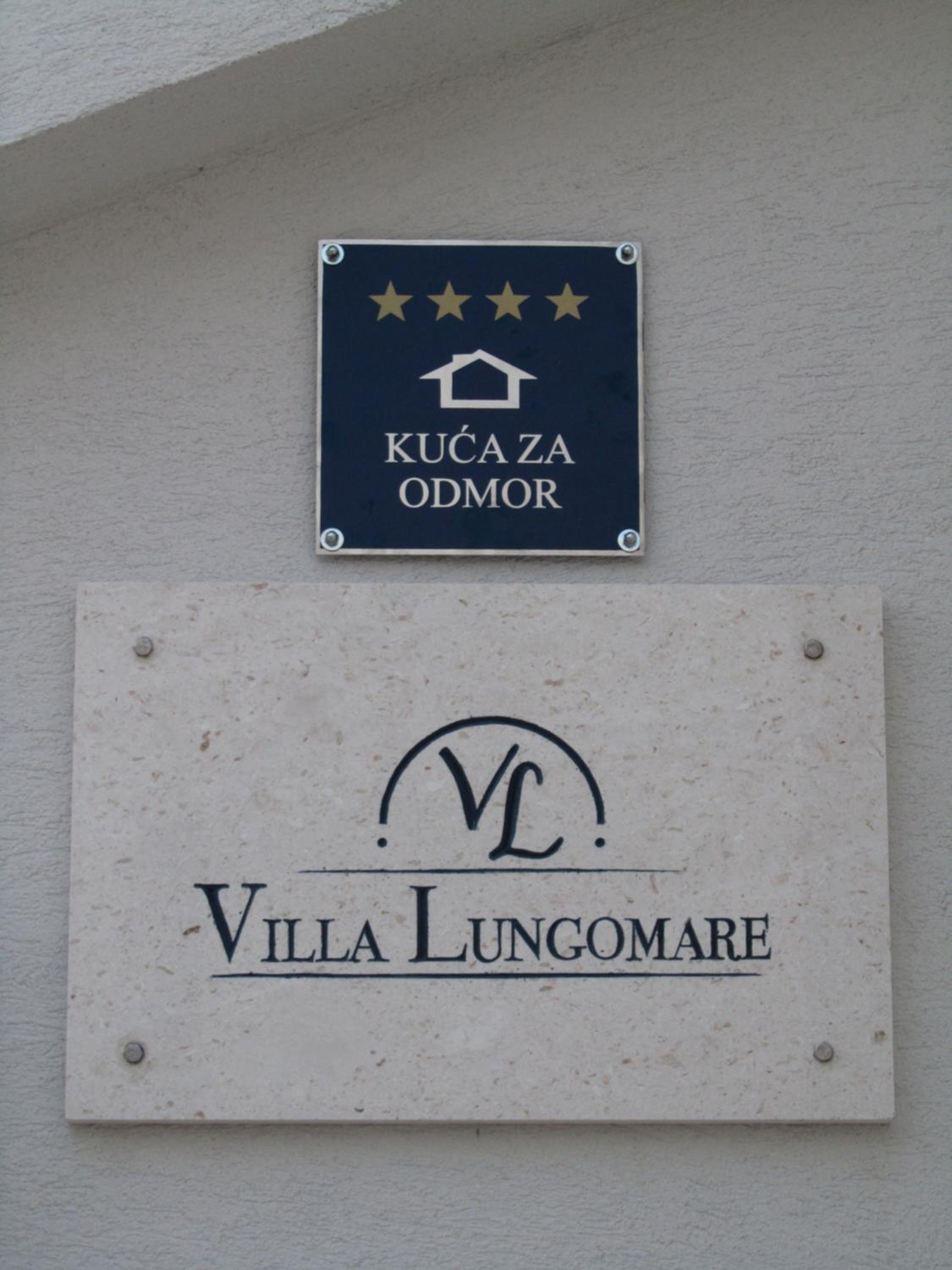 Villa - Beach Front photo 1