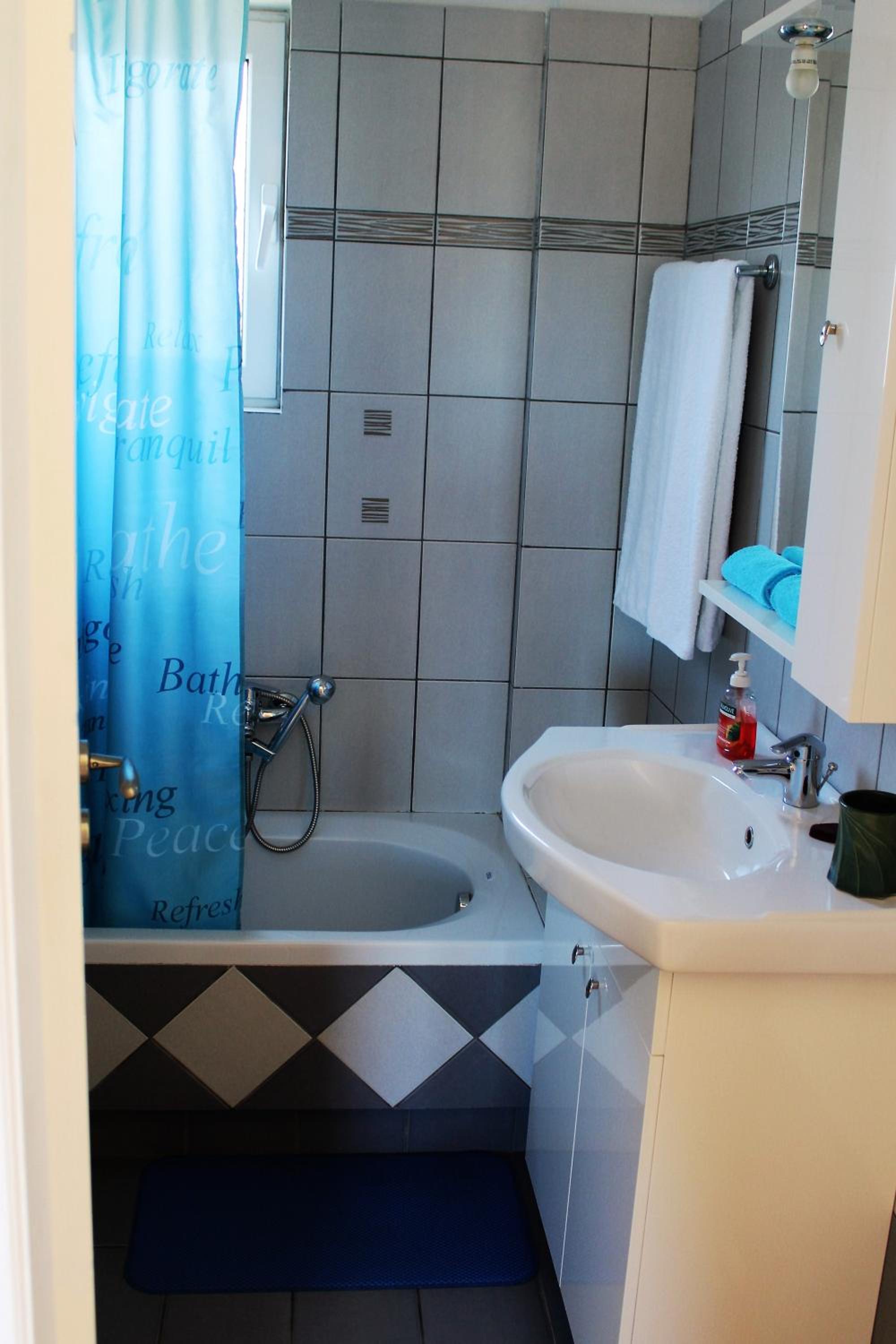 Apartment with Sea View - First Floor  - Photo 22