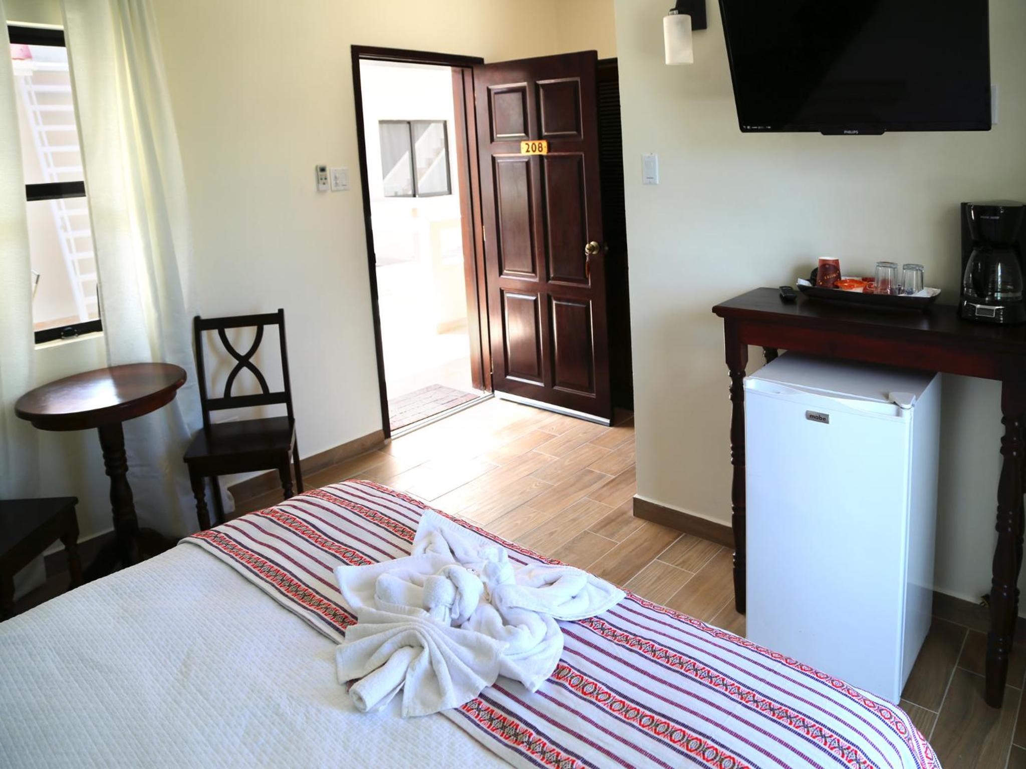 Deluxe Queen Room photo 2