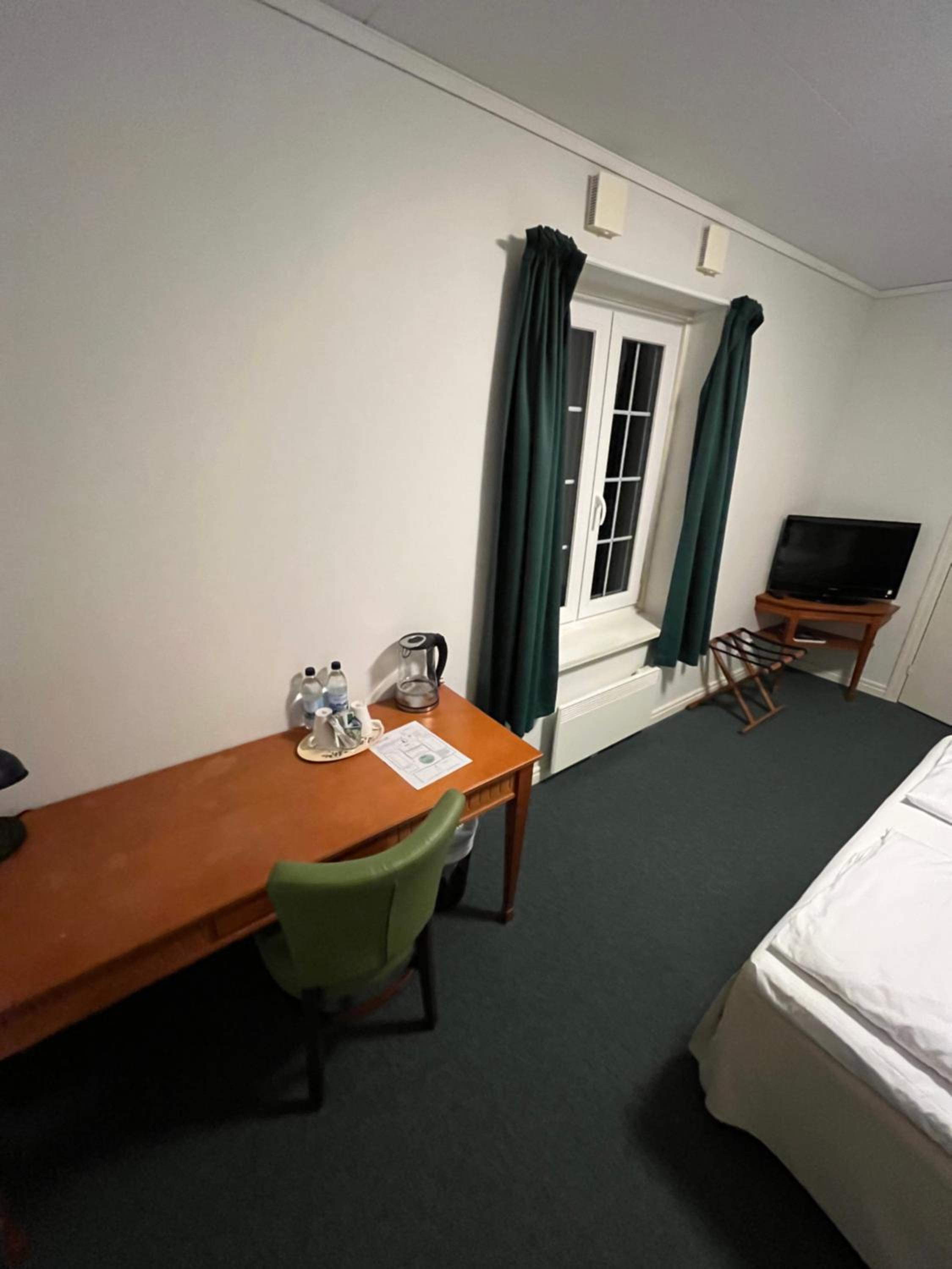 Basic Double Room photo 3