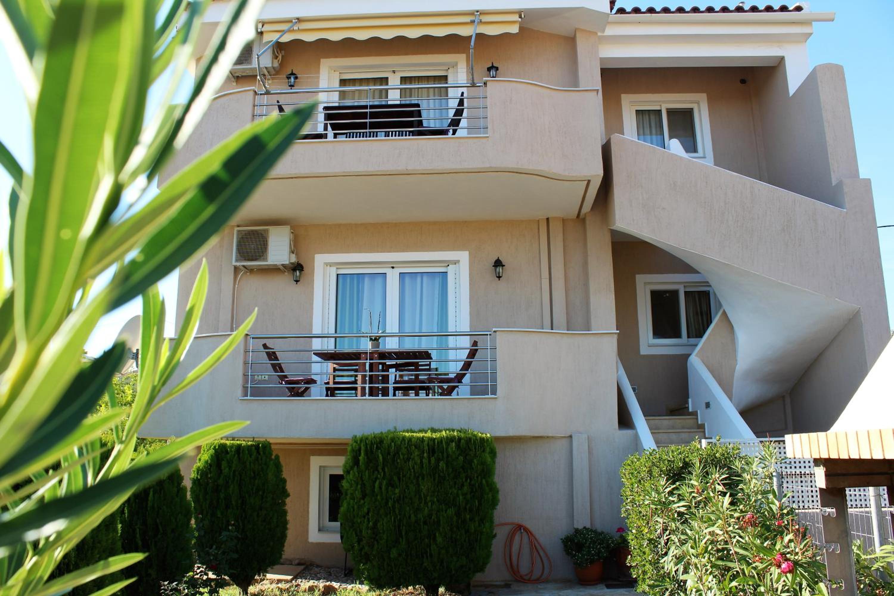 Apartment with Sea View - First Floor  - Photo 2