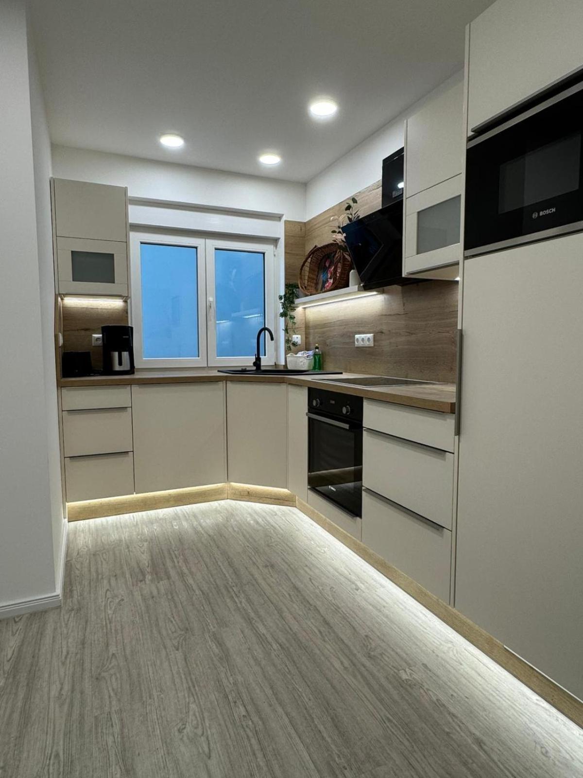 One-Bedroom Premium Apartment photo 2