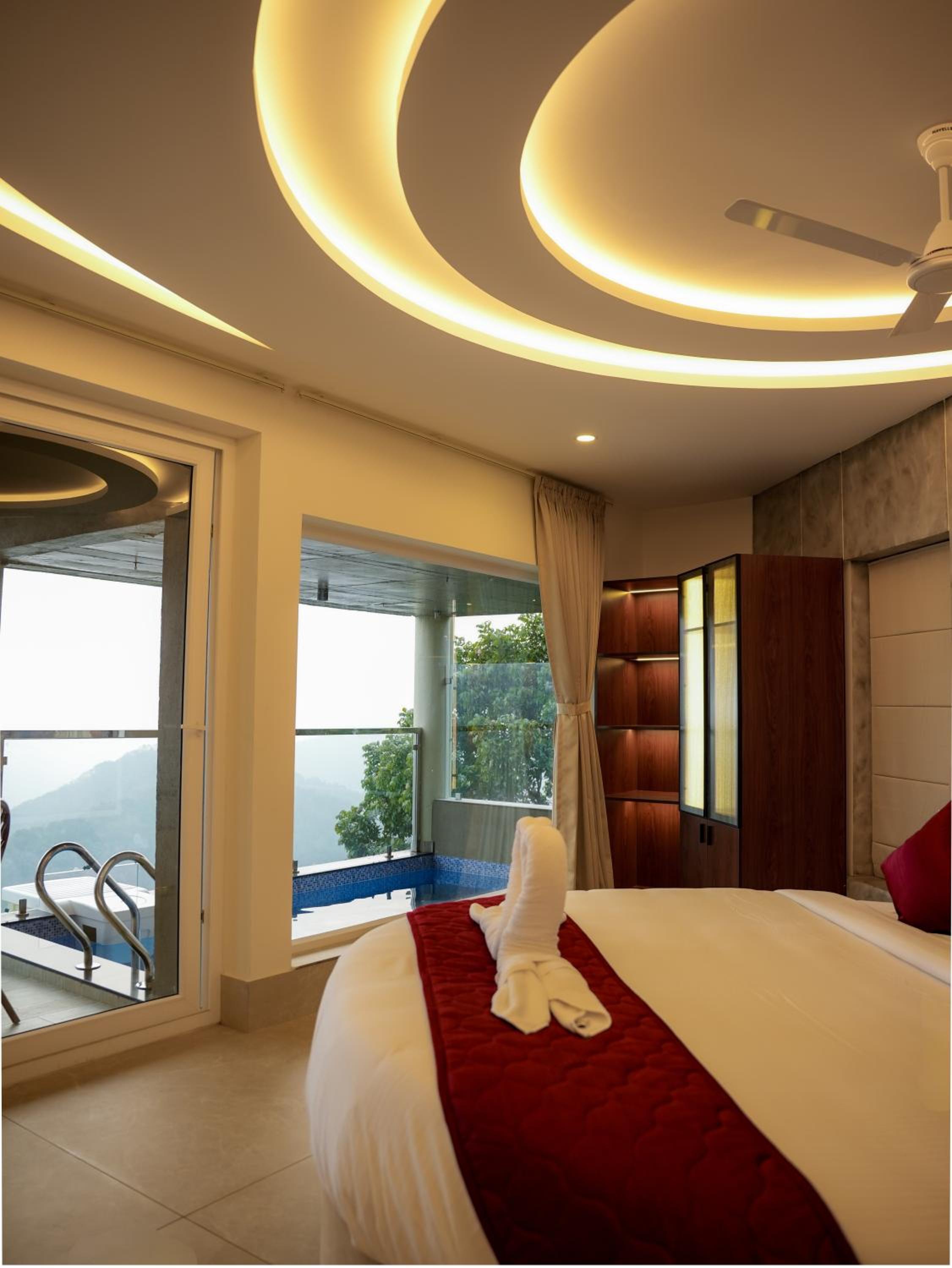 Villa with Private Pool photo 3