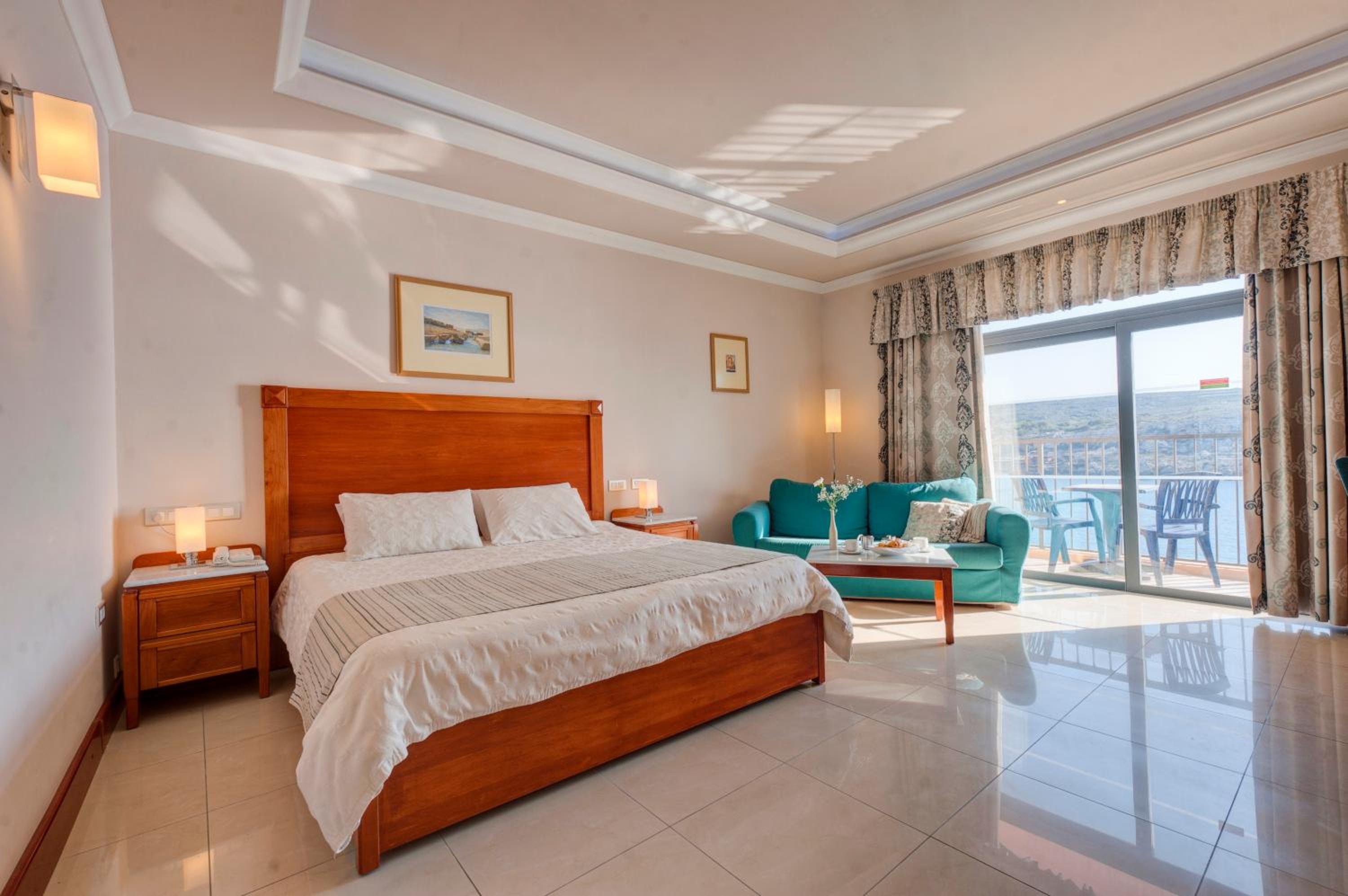 Junior Suite with Sea View - Photo 8
