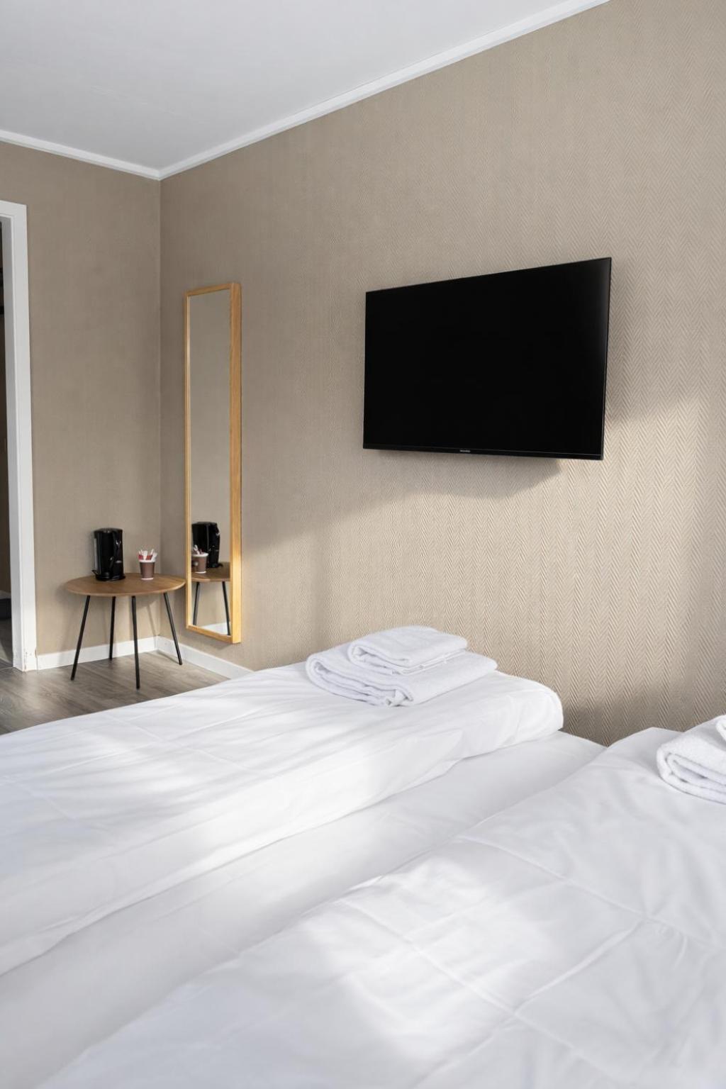 Family Room in Motel - Across Main Road