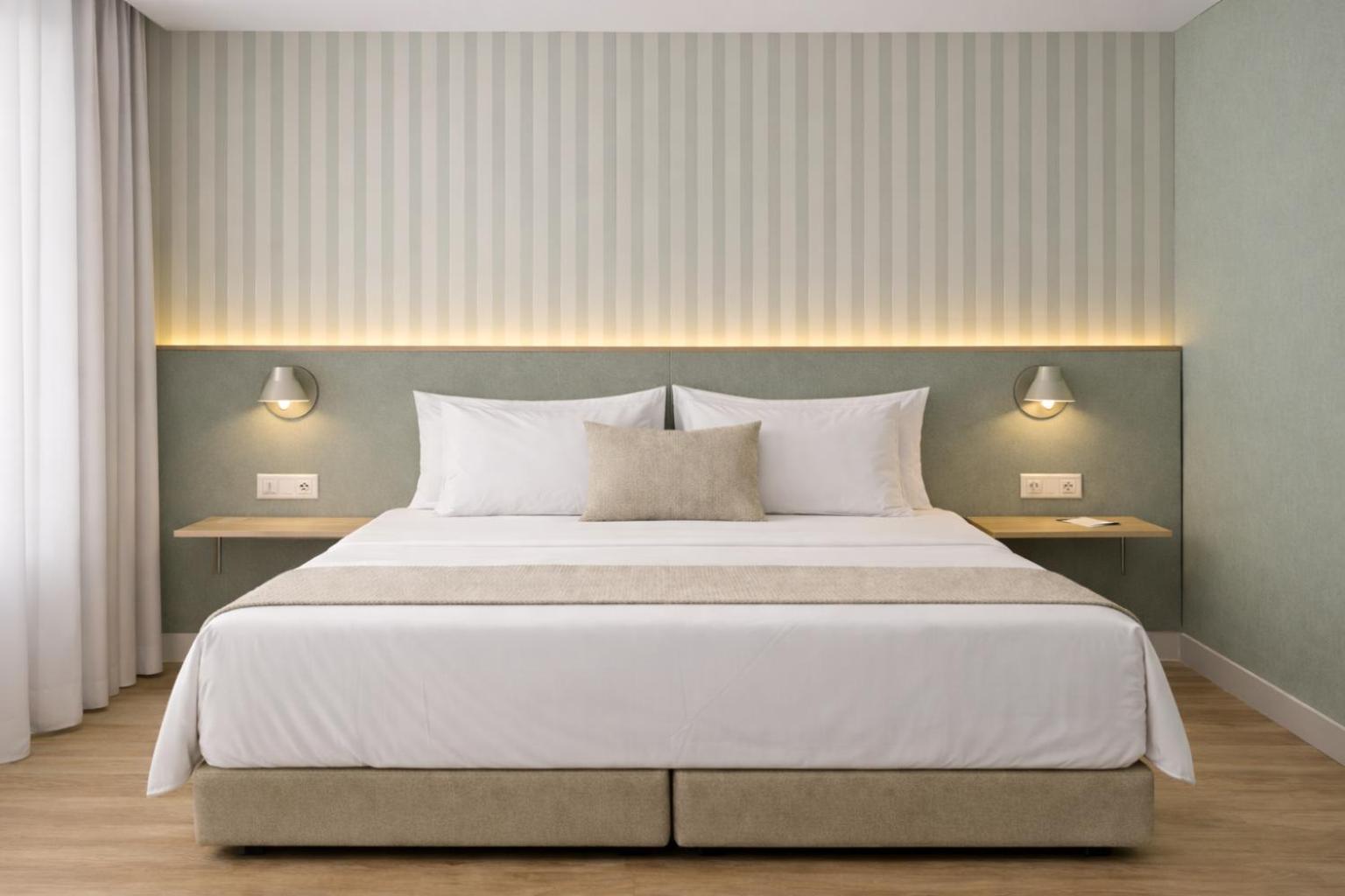 Deluxe Double Room photo 3