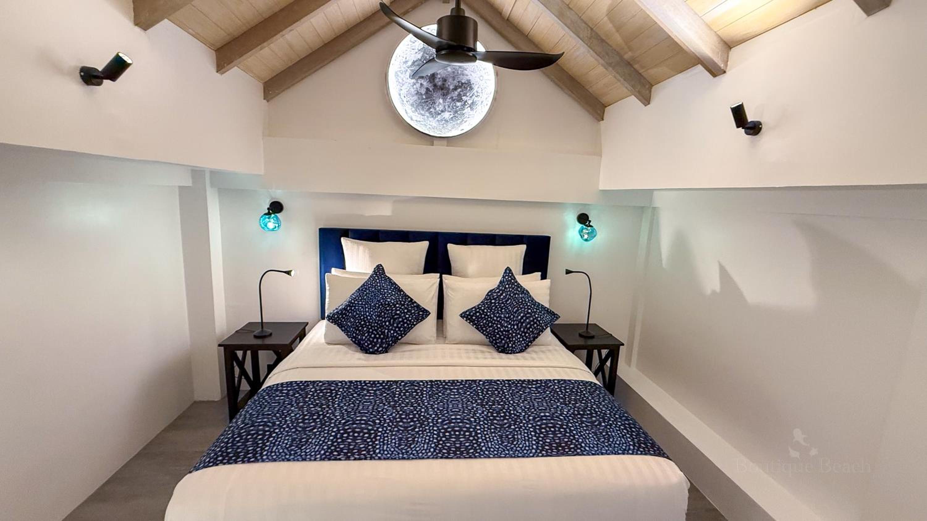 Suite Mezzanine Room on all inclusive with Two dives per day photo 2