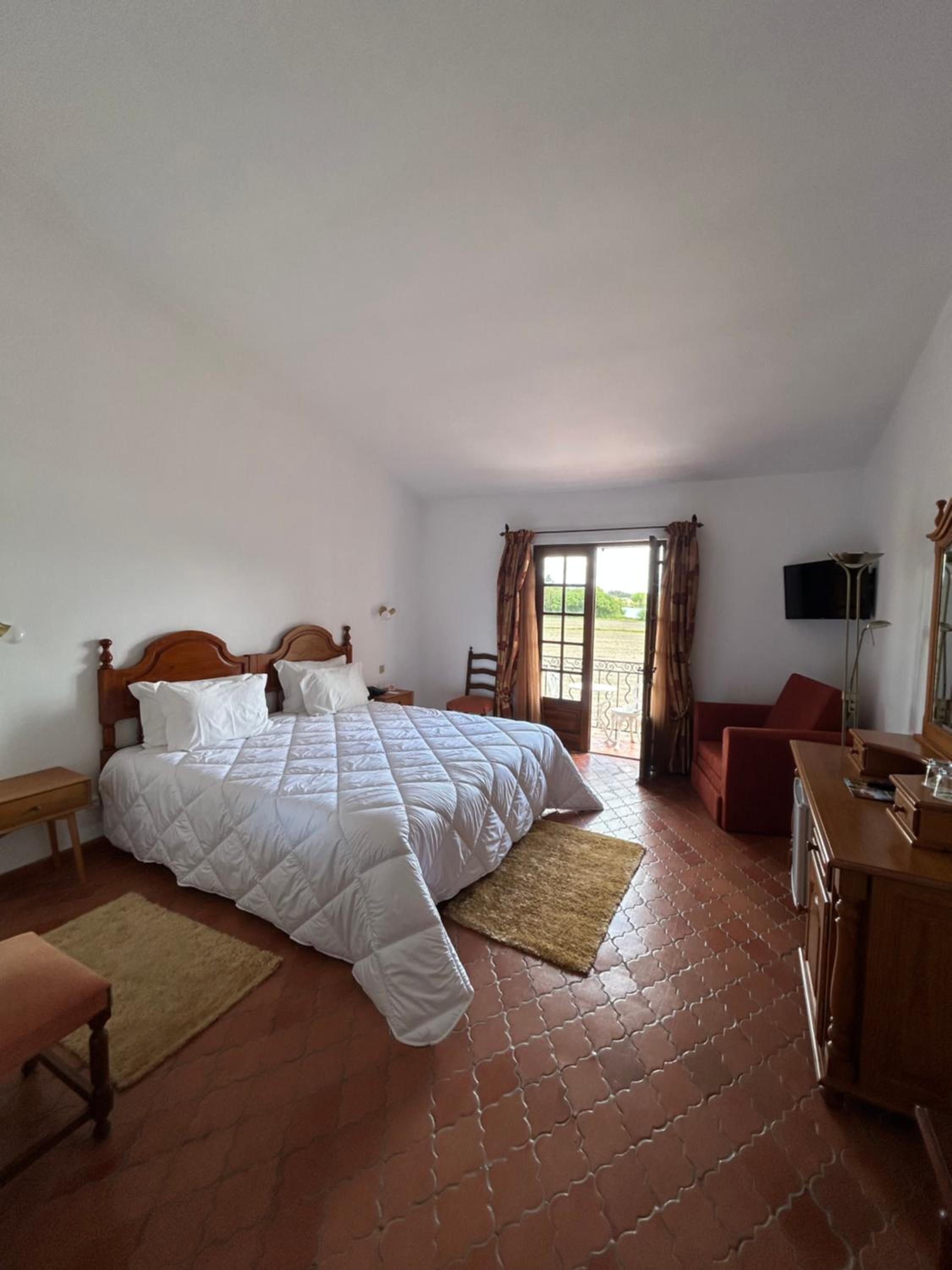 Double Room with Garden - Photo 4