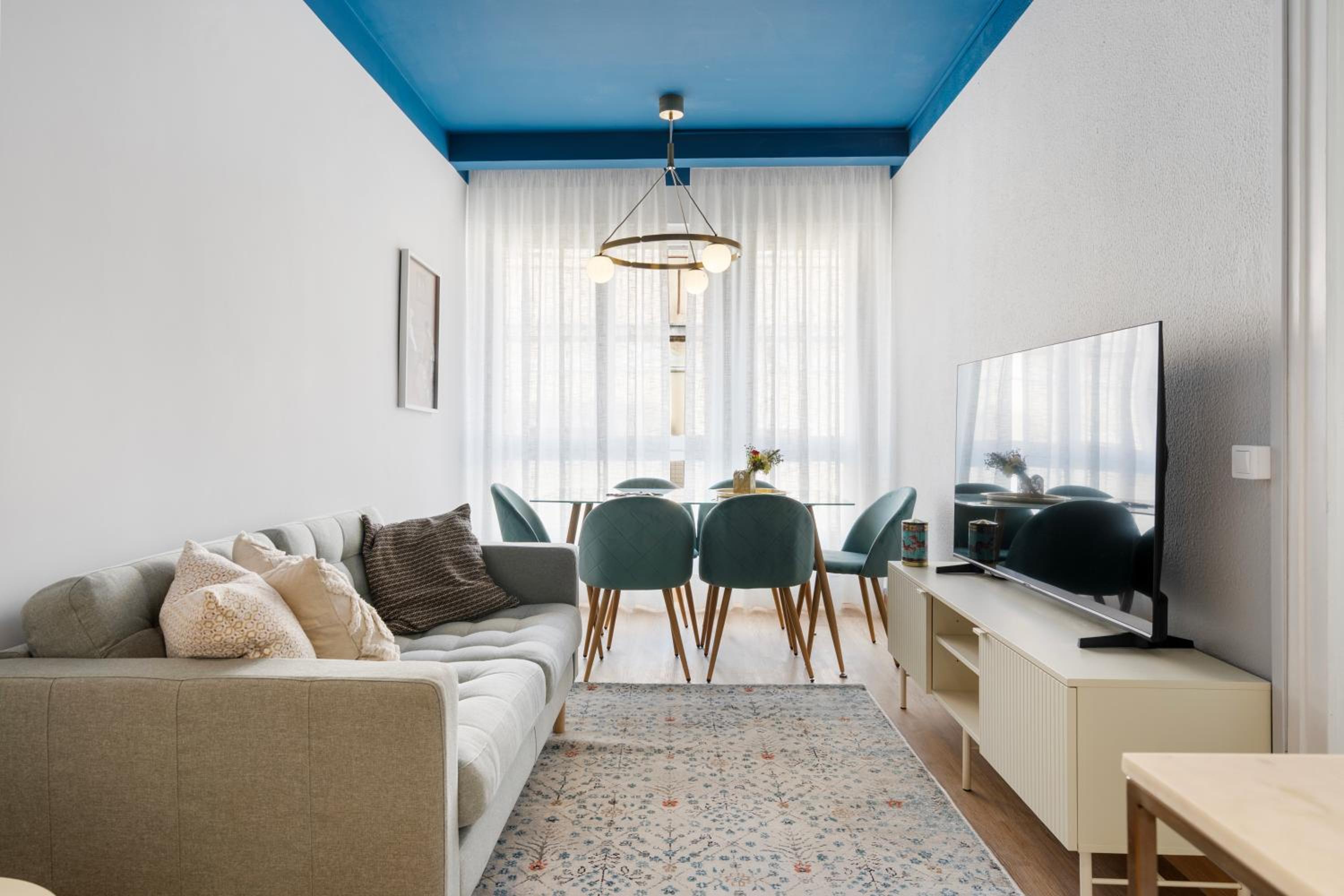 Three-Bedroom Standard Apartment